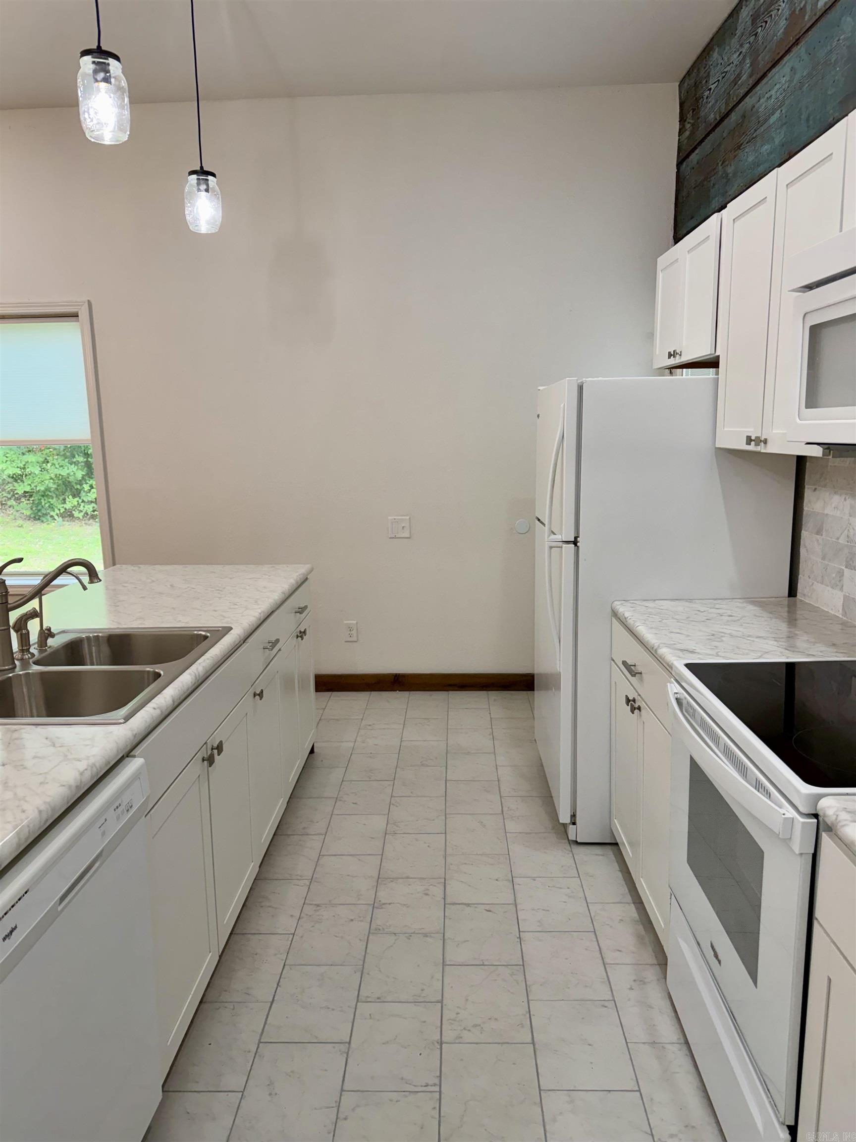 Heber Springs-Inside - Residential