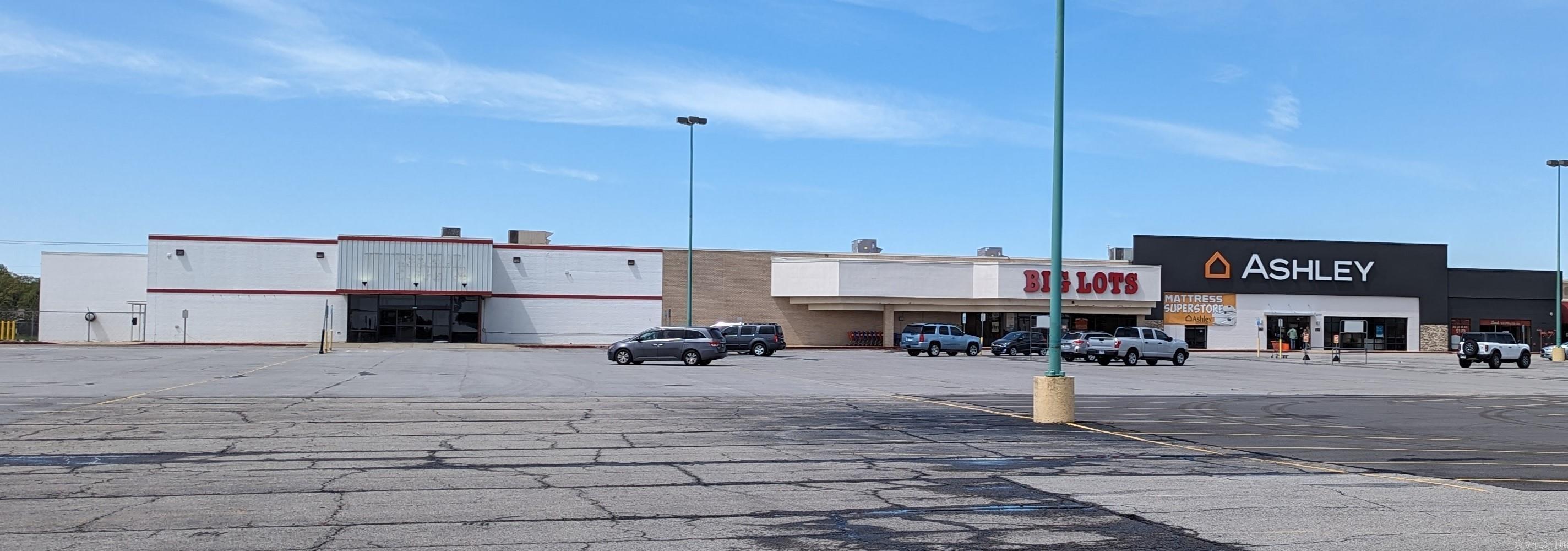 Searcy Outlots - Commercial Sale