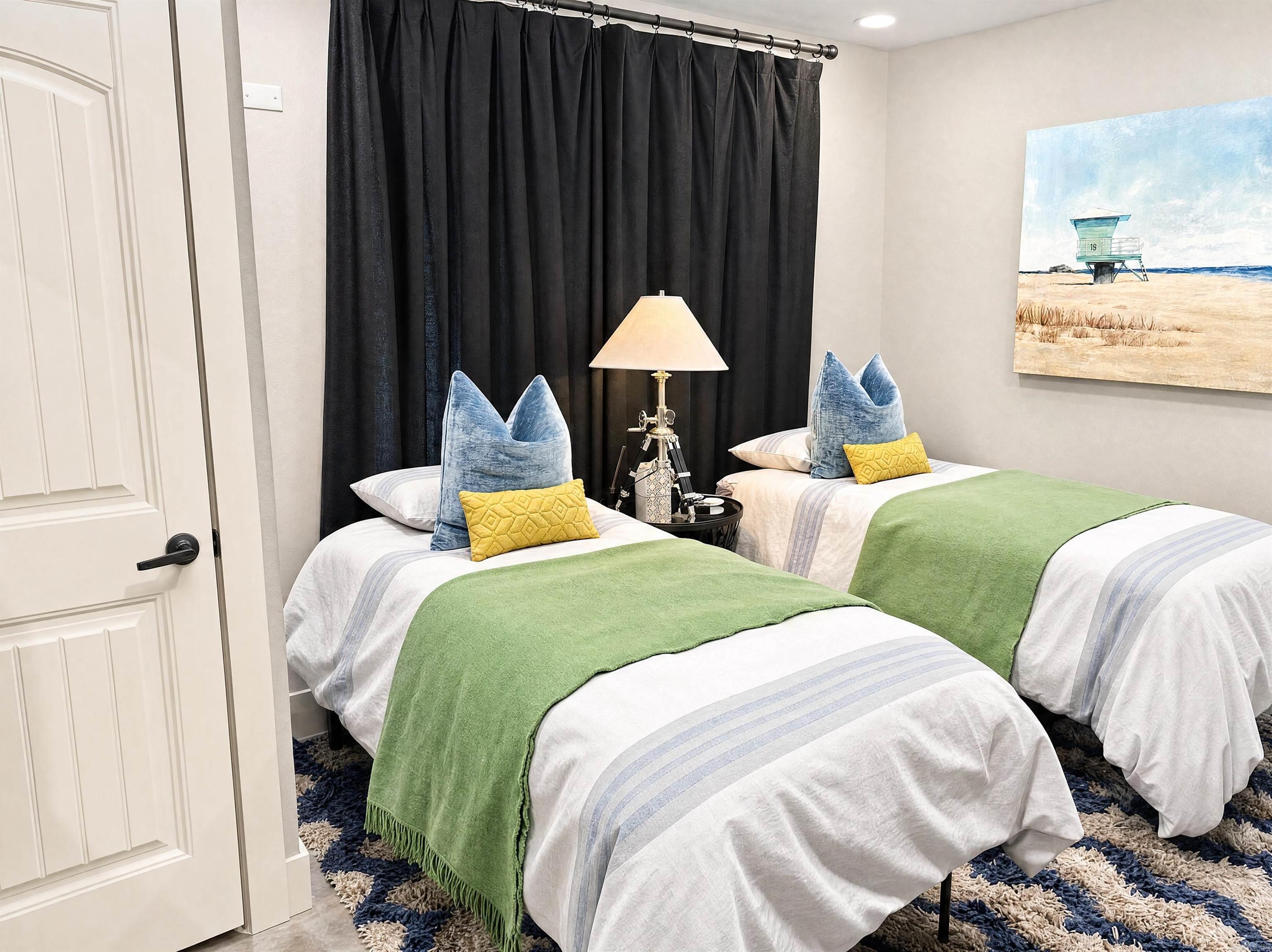 NARROWS INN AT GREERS FERRY HPR - Residential