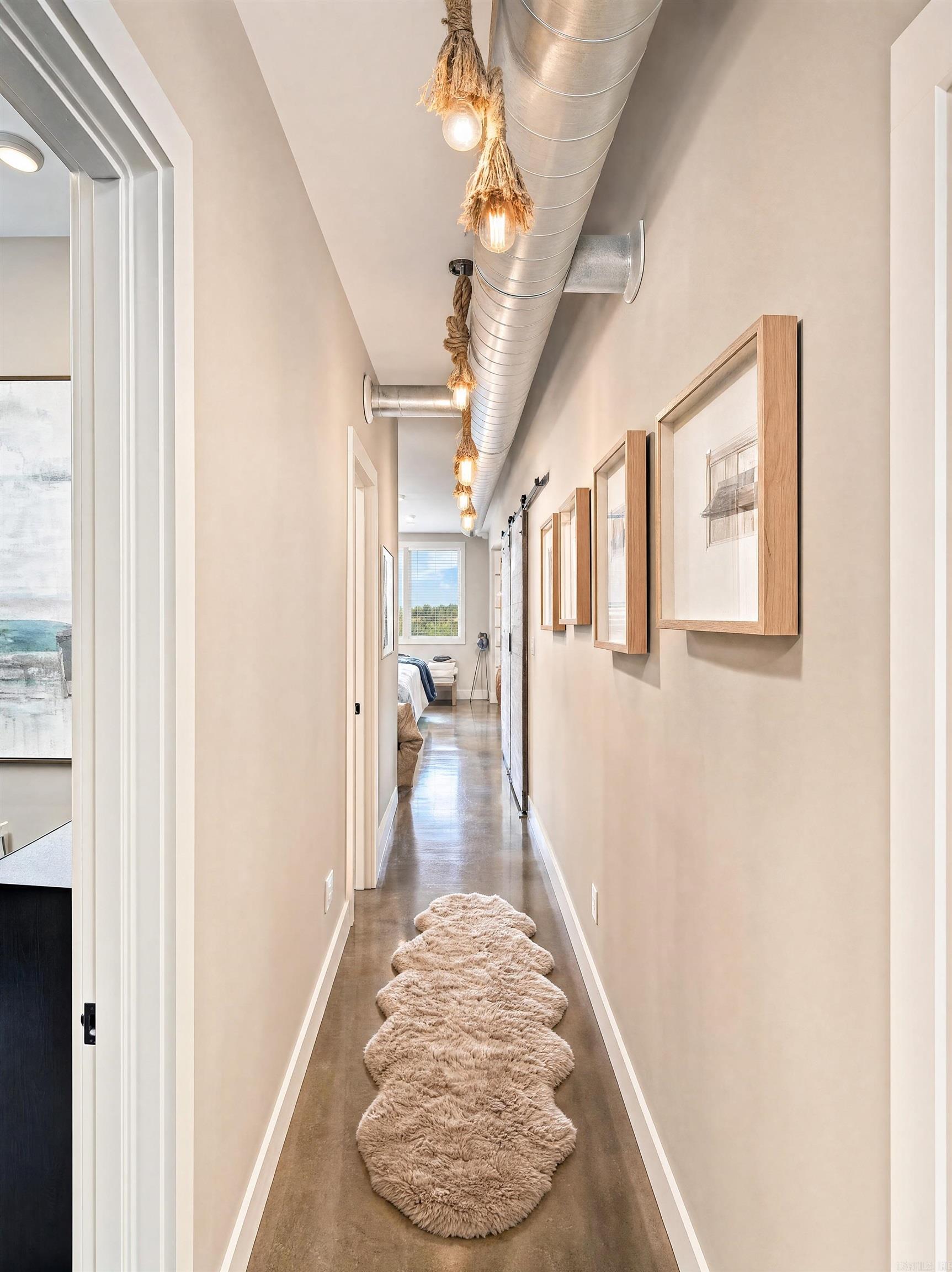 NARROWS INN AT GREERS FERRY HPR - Residential