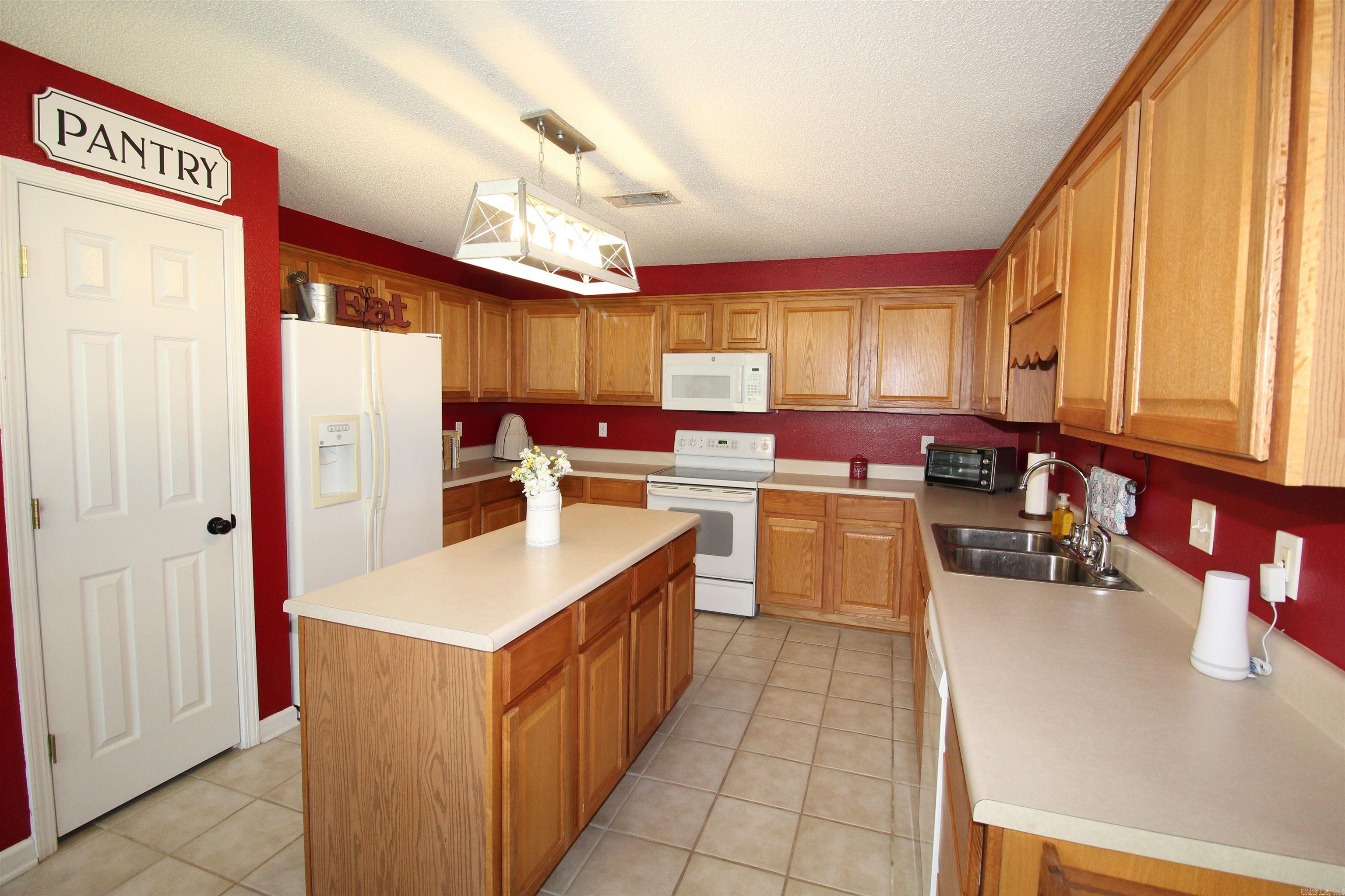 ROBINWOOD 1 - Residential