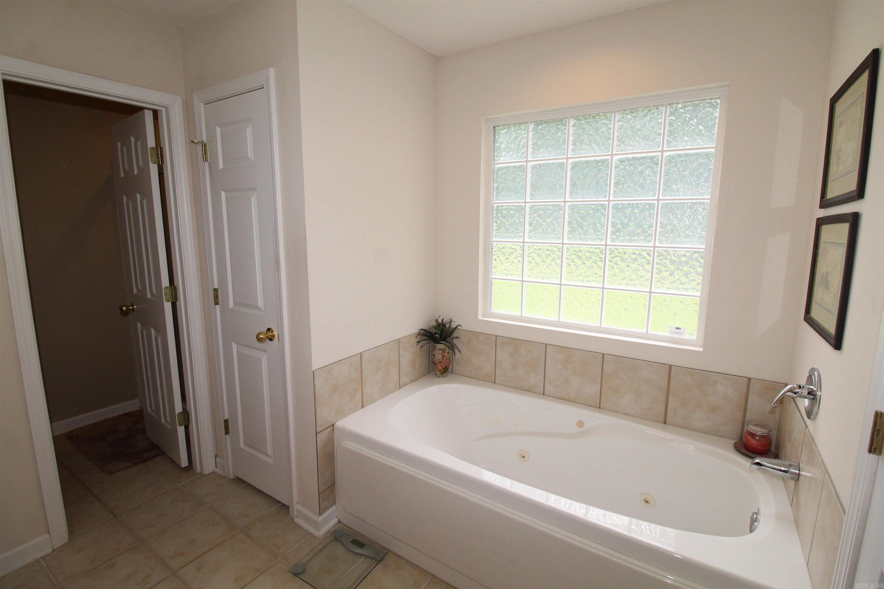ROBINWOOD 1 - Residential