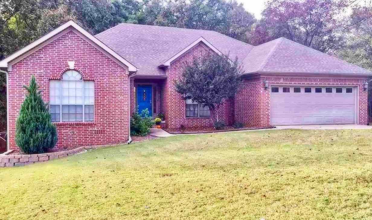 Beautiful one level 4bd 2ba home priced to sell. new grey paint throughout, Split w/master on one side & 3 Bd on other, Hardwood floors in great room & formal dining, Granite counter tops in kitchen. 2016- new dishwasher, tile backsplash, hot water tank,side gutter added. Master bath has jet tub & standup shower, fireplace, Good size lot fenced in w/green space behind you. New deck. This is a must see and priced WAY below appraisal.
