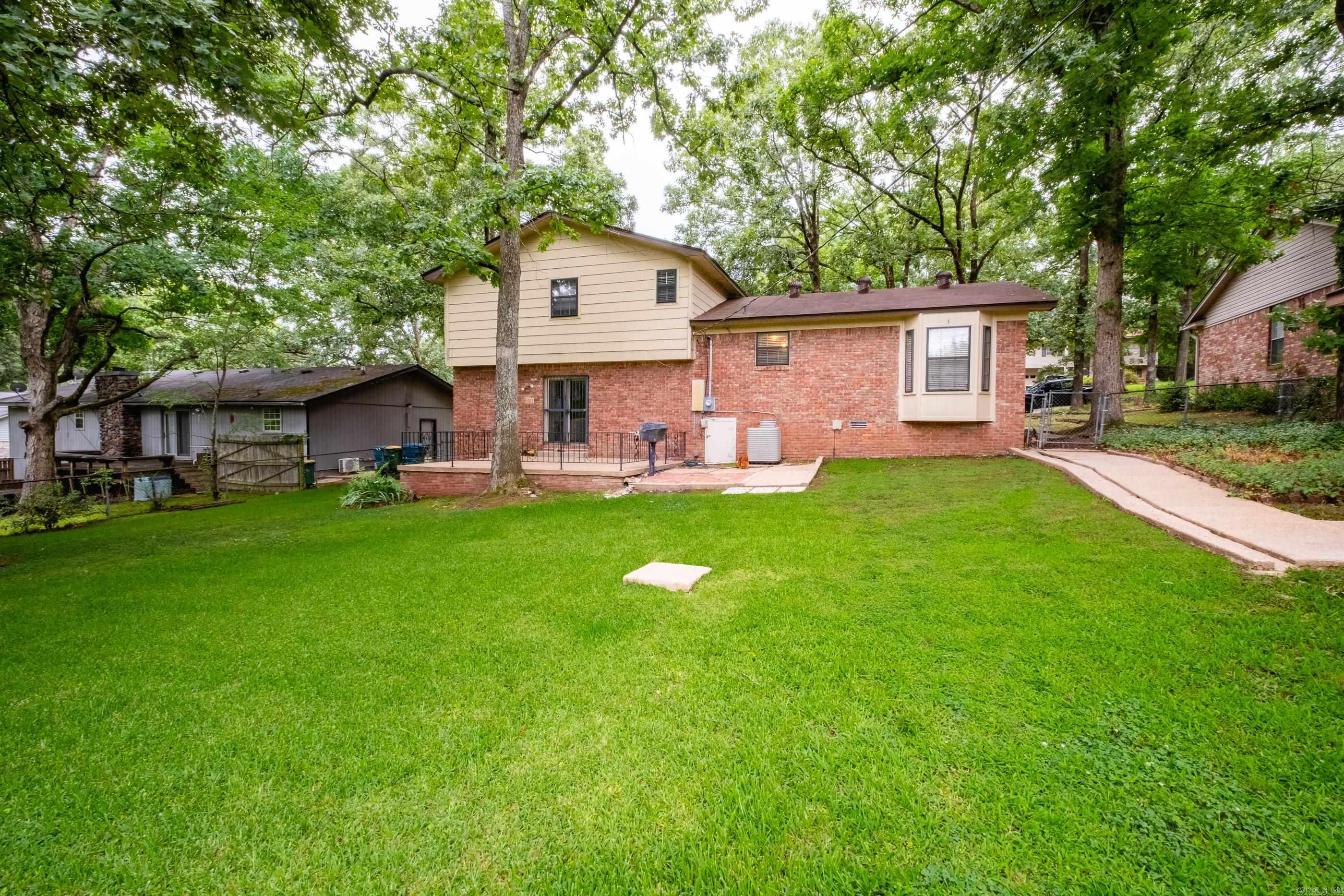 COLONY PARK - Residential