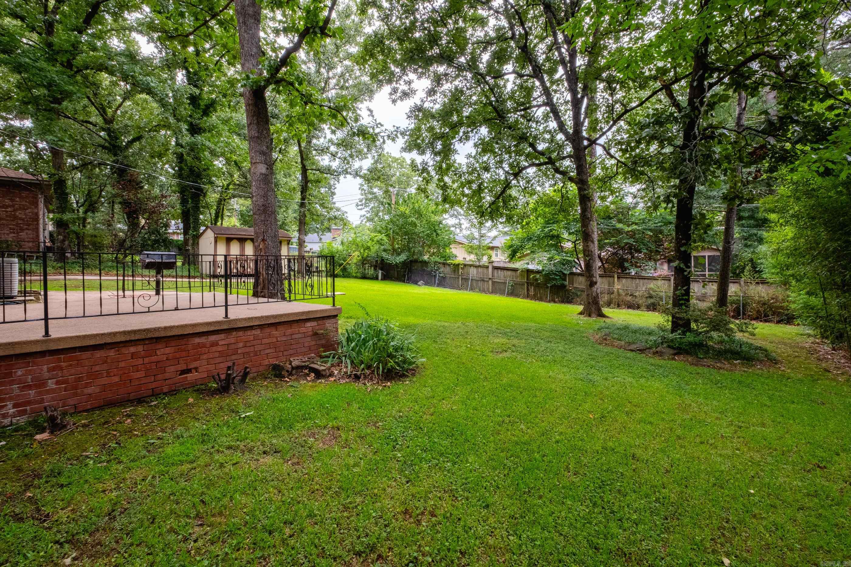 COLONY PARK - Residential