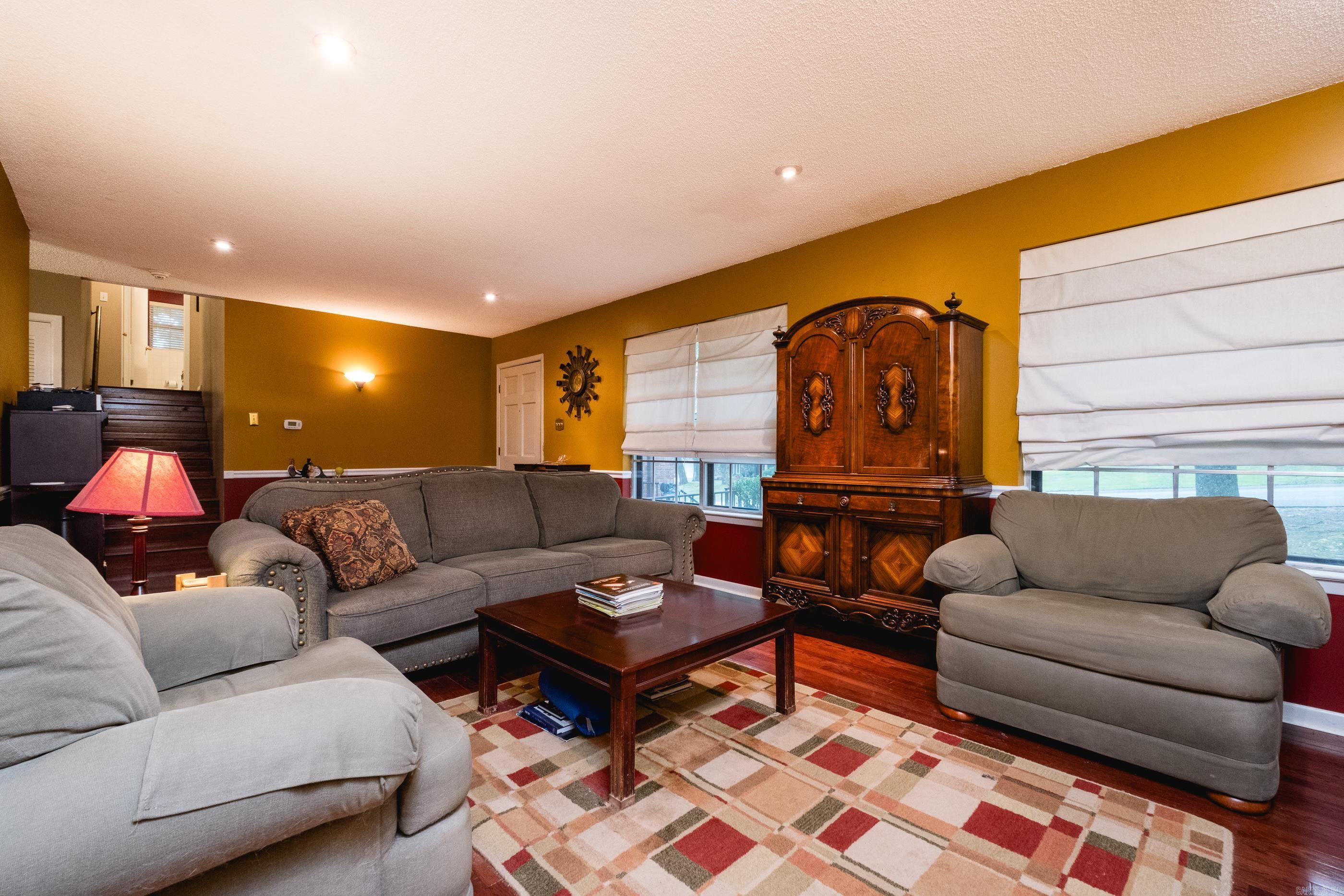 COLONY PARK - Residential