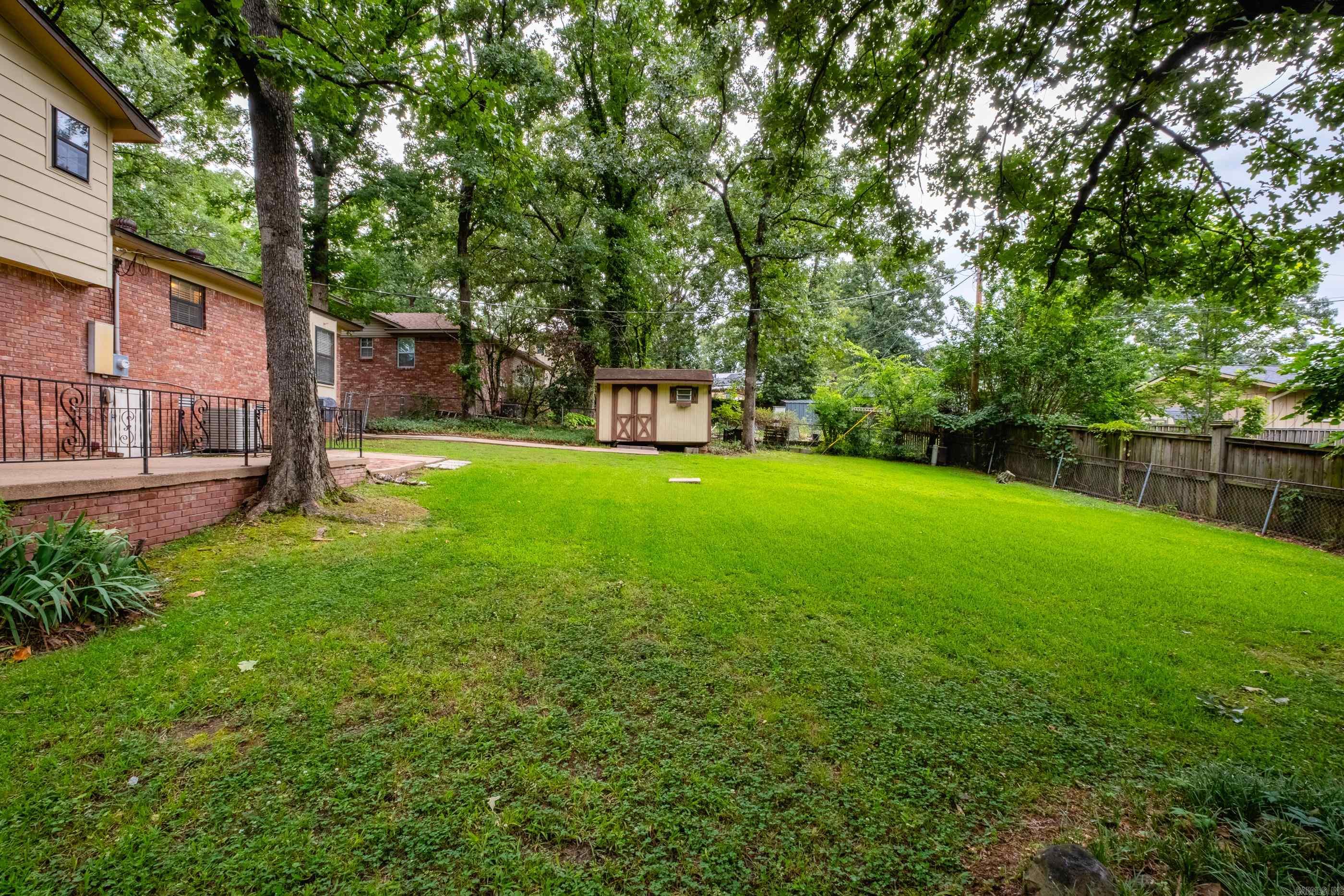 COLONY PARK - Residential