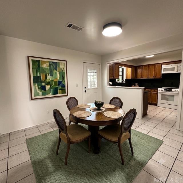 CHICKADEE VILLAGE - Residential