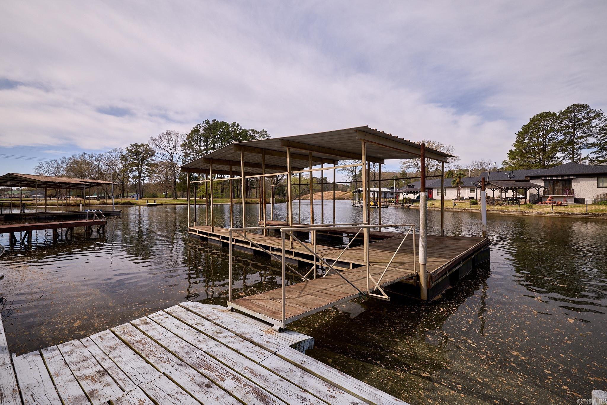 Lake Hamilton Outside - Residential