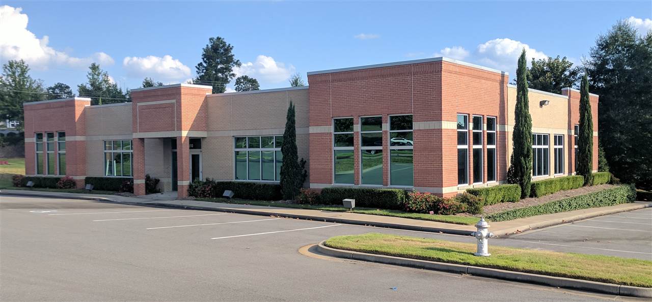 For Sale or Lease; Price Negotiable.  Two Identical New Construction Medical Office Buildings Located off HWY 10.  These Class A Building's Interior Space is Unfinished so you can Customize Your Space to Your Needs.  Price is per Building. These Building are in a Prime Location as Little Rock Continues to Grow West and Already has High Traffic Counts of 42,000 VPD on HWY 10.