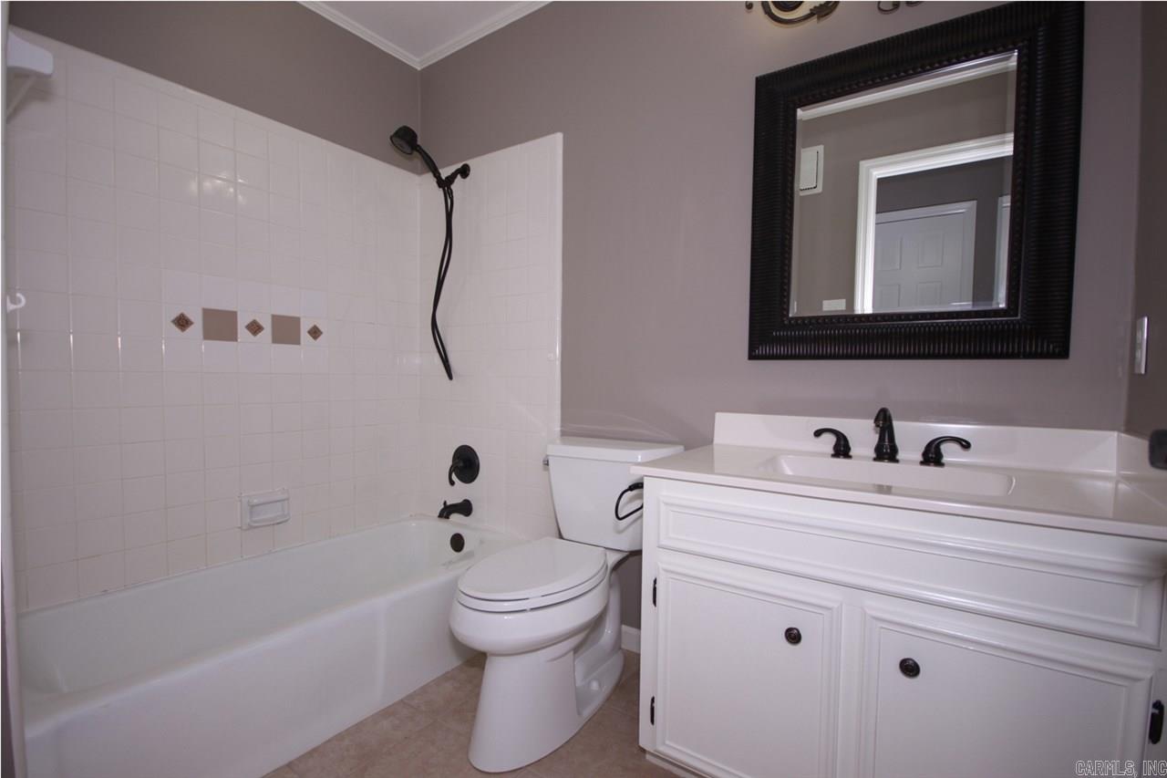 Marlowe Manor - Residential