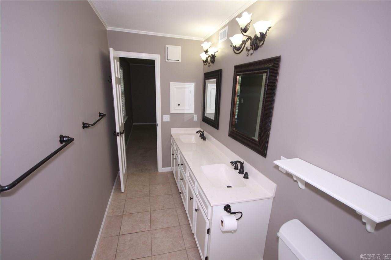 Marlowe Manor - Residential