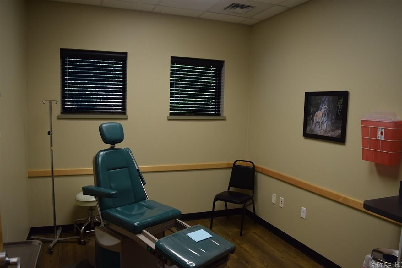 BAPTIST HEALTH KANIS SOUTH - Commercial Sale