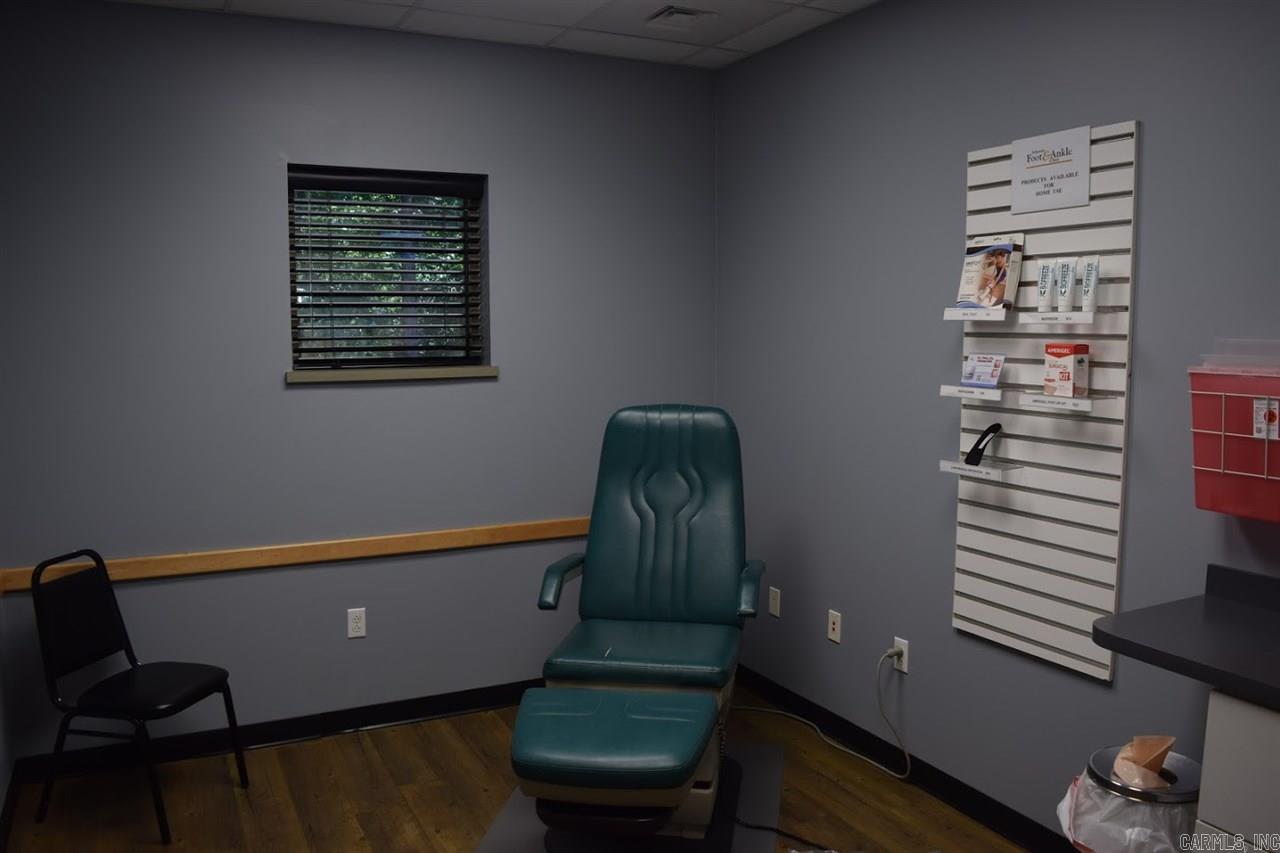BAPTIST HEALTH KANIS SOUTH - Commercial Sale