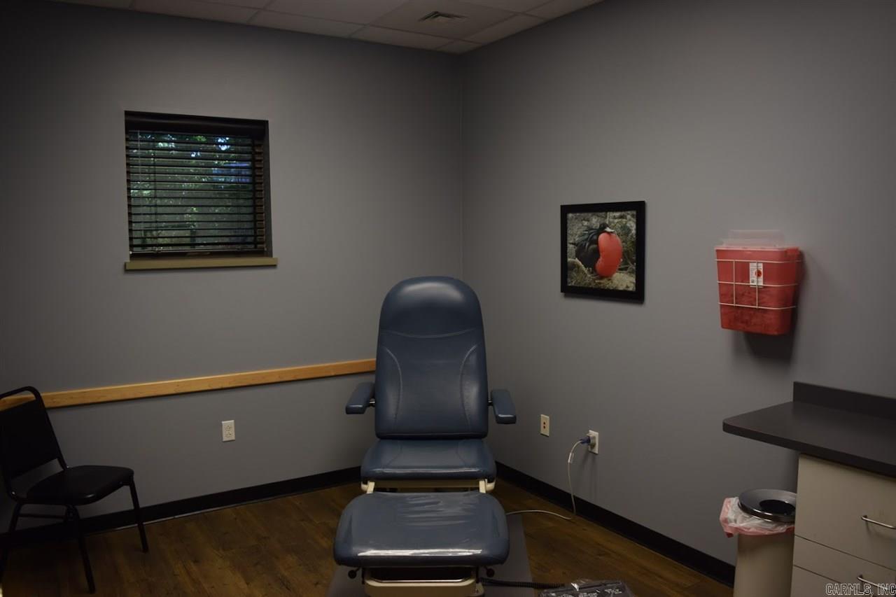 BAPTIST HEALTH KANIS SOUTH - Commercial Sale