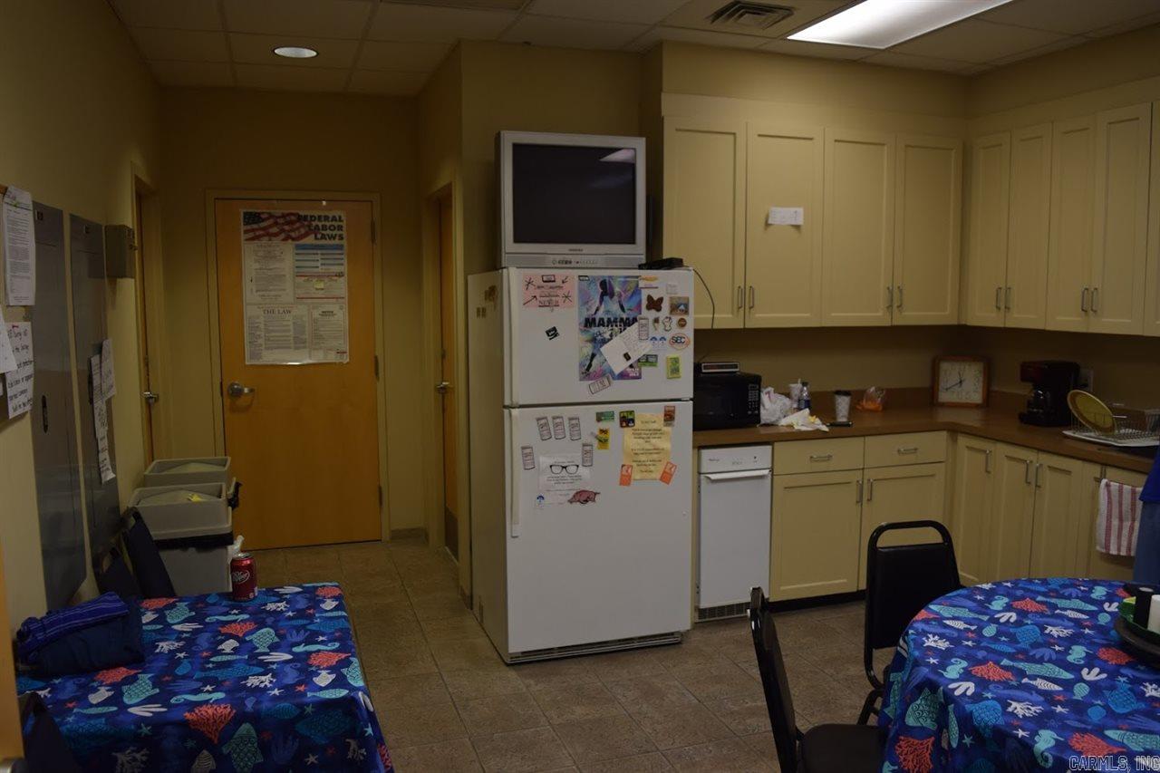 BAPTIST HEALTH KANIS SOUTH - Commercial Sale
