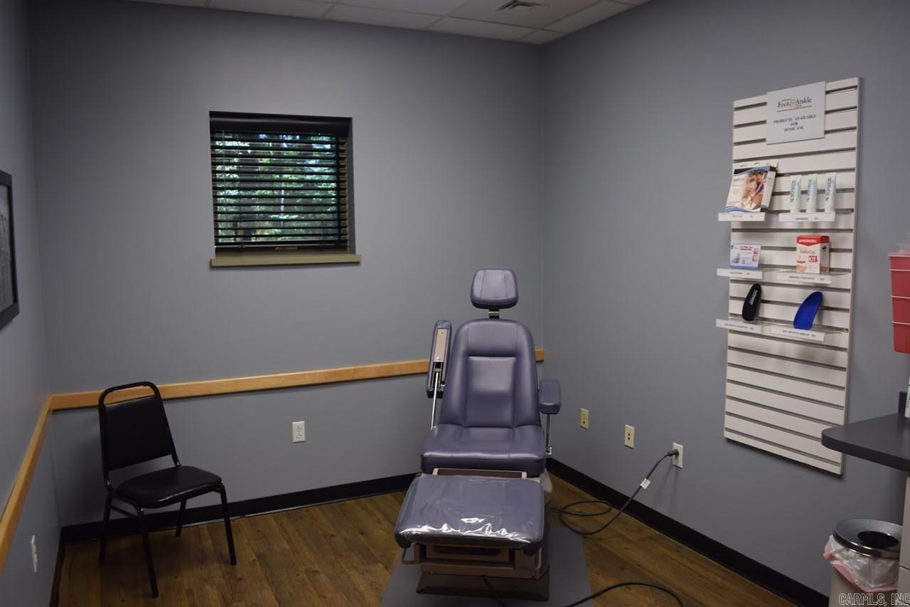 BAPTIST HEALTH KANIS SOUTH - Commercial Sale