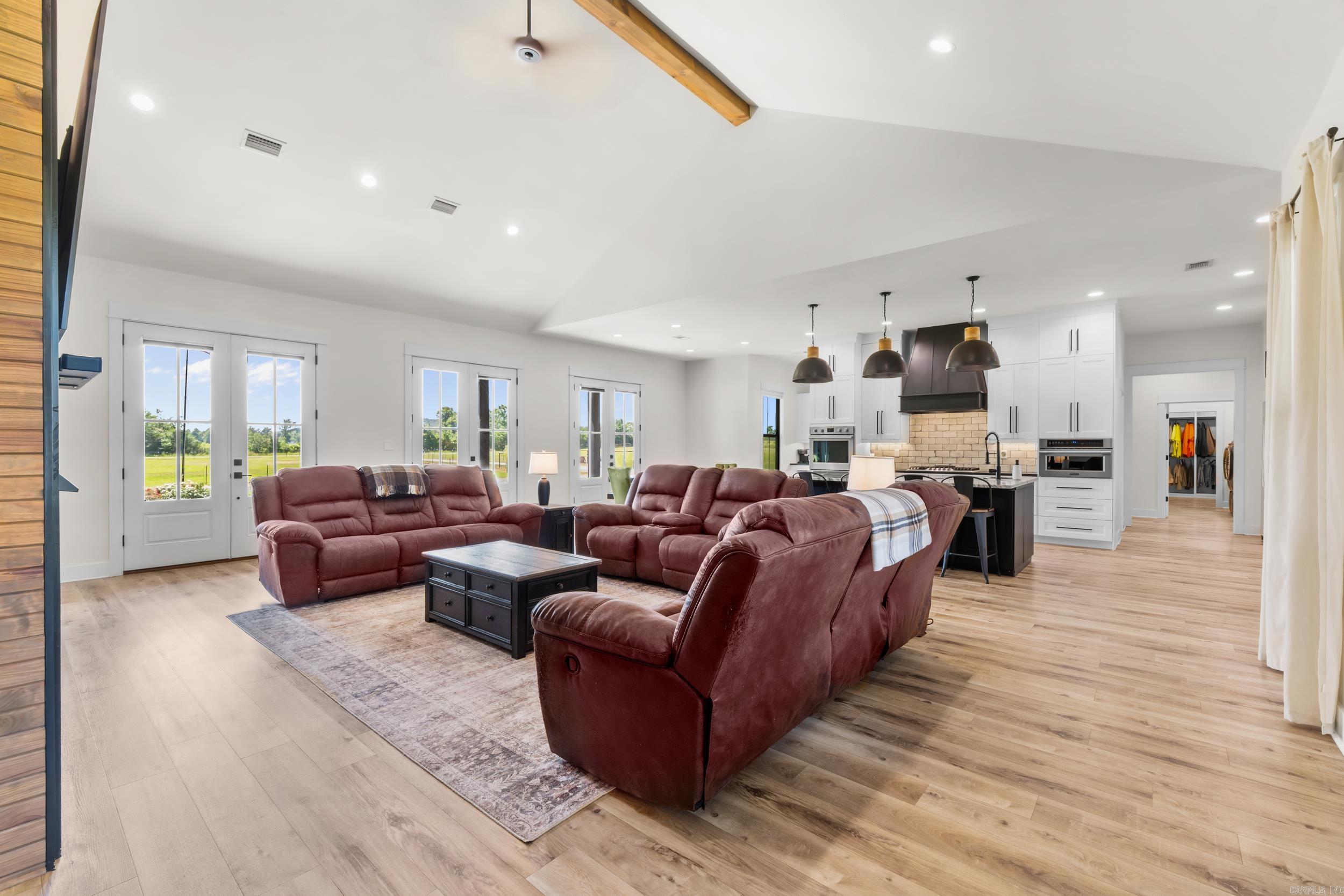 Metes & Bounds - Residential