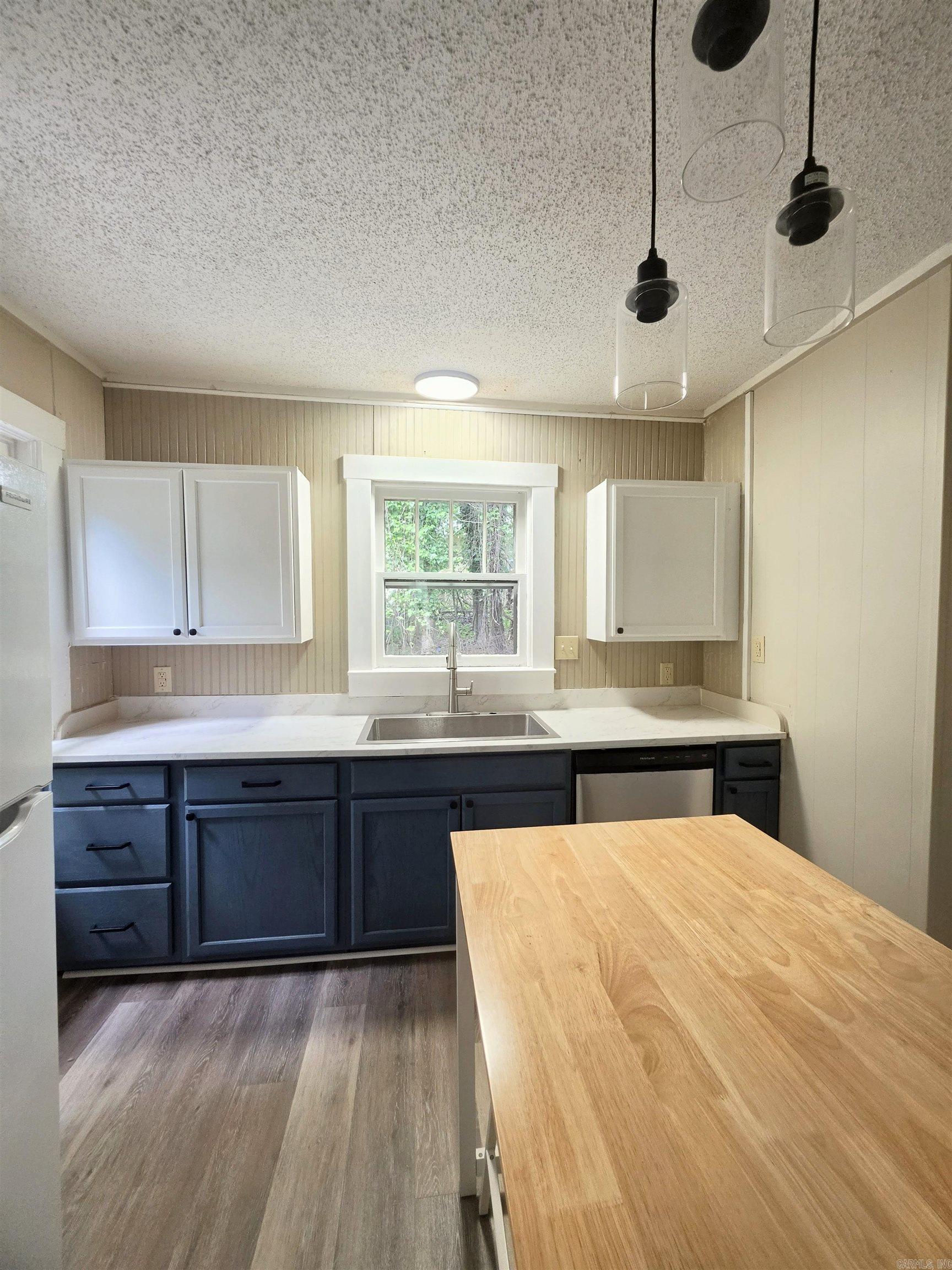 HSR BLK - Residential