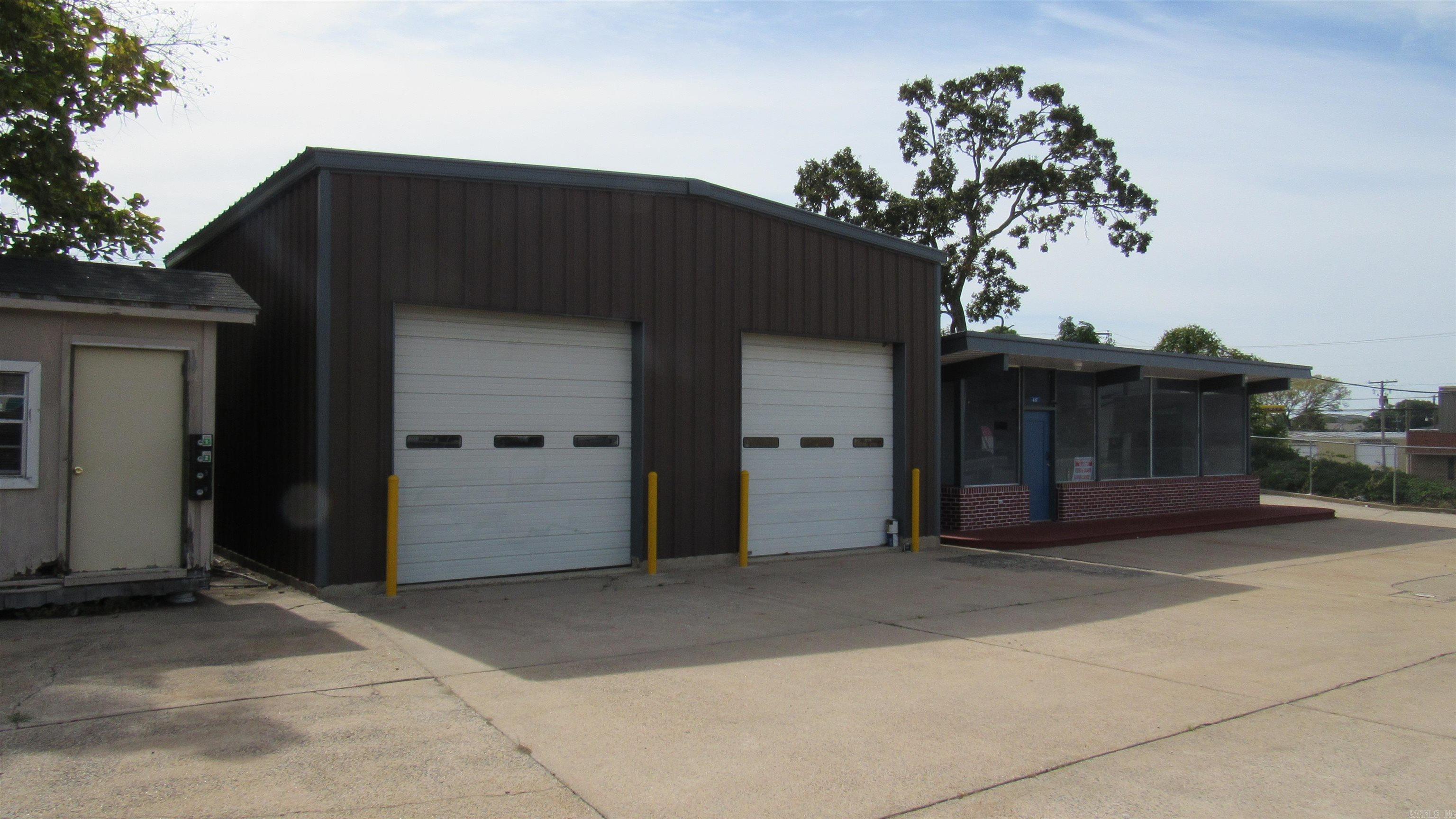 Jacksonville Commerical - Commercial Lease