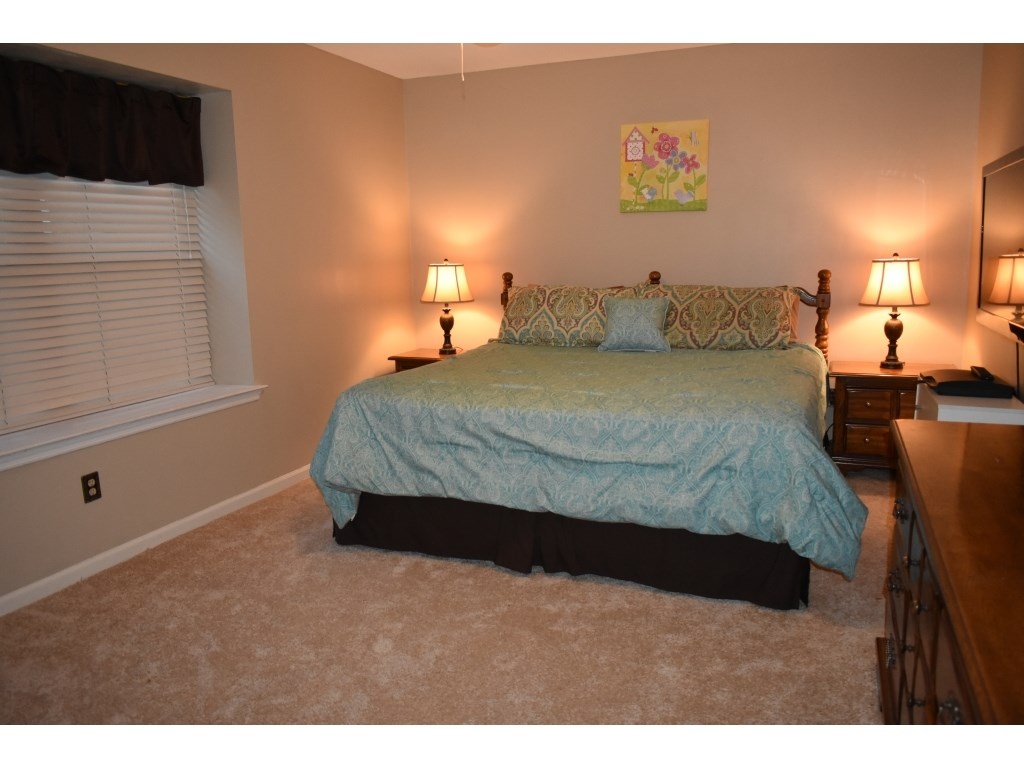 OTTER CREEK VILLAGE COML - Residential