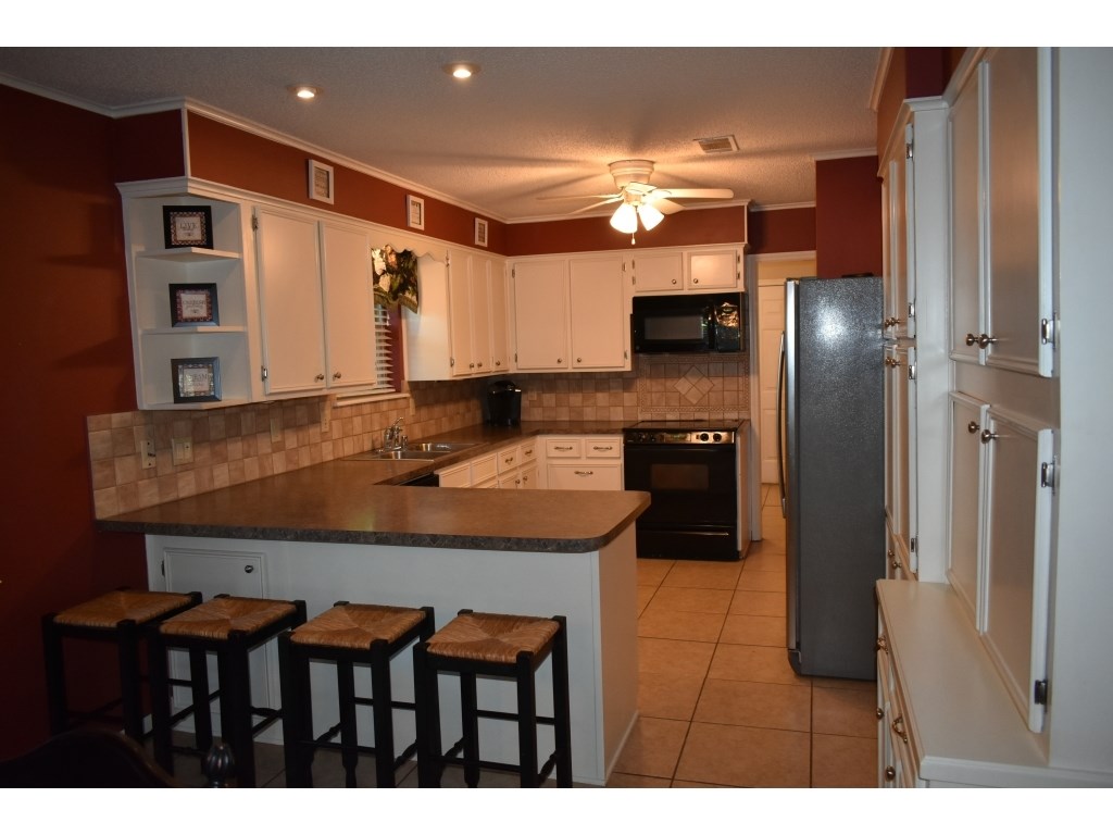OTTER CREEK VILLAGE COML - Residential