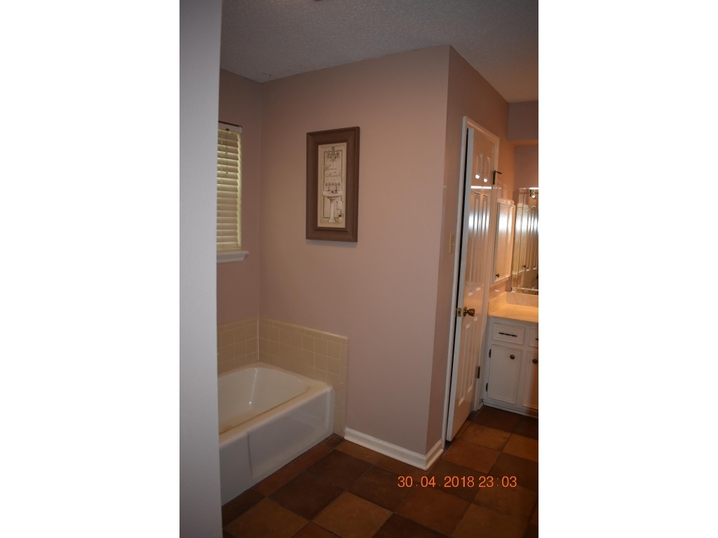 OTTER CREEK VILLAGE COML - Residential