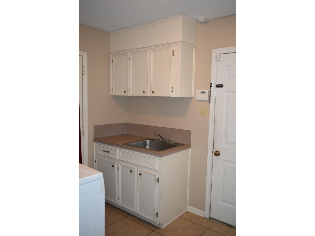OTTER CREEK VILLAGE COML - Residential