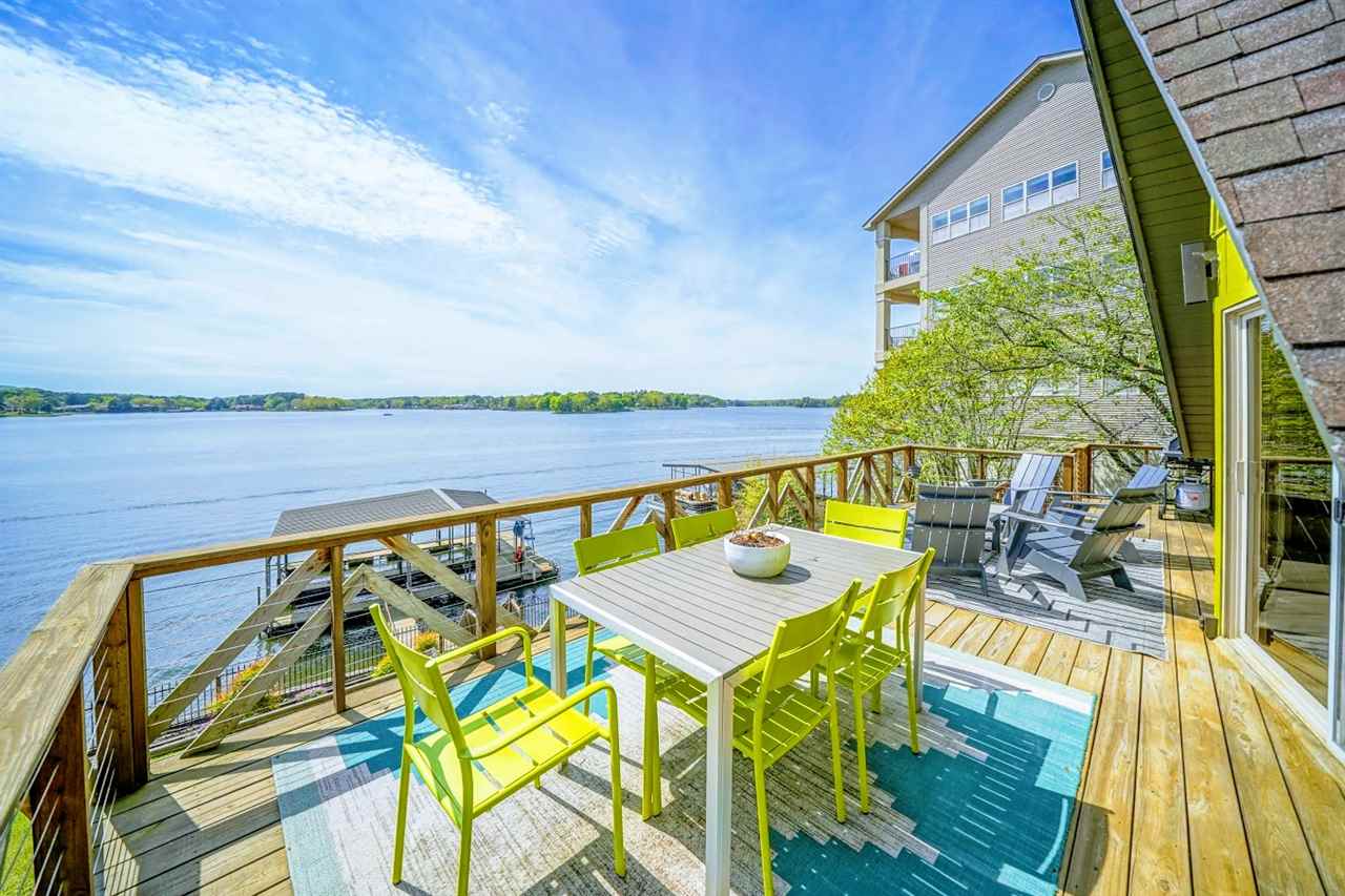 LAKEVIEW COURTS - Residential