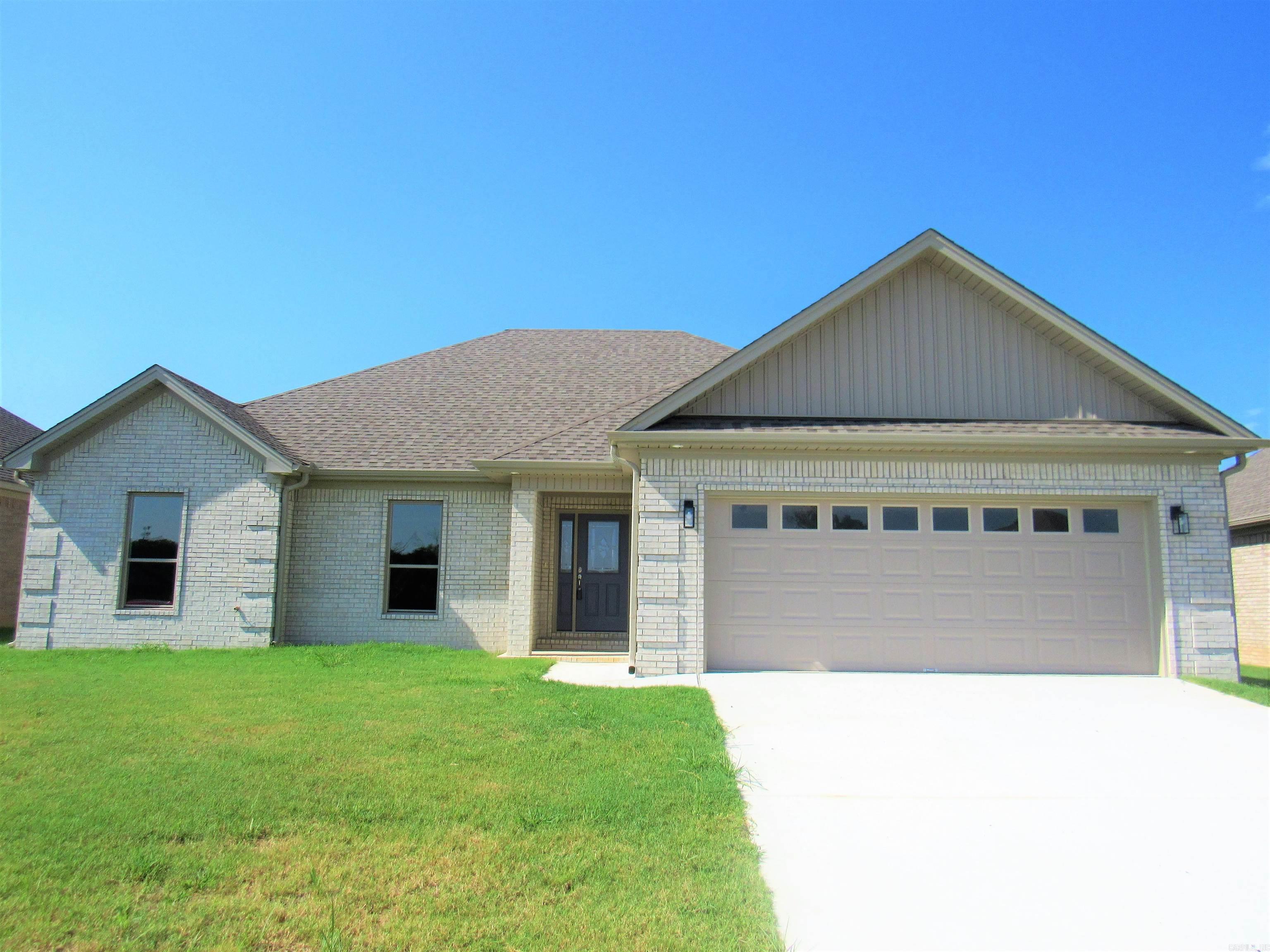 New Four Bedroom home close to LRAFB.   Great open floorplan.   more living area,  Bonus room can be used for office   Spacious master bedroom with luxurious main bath