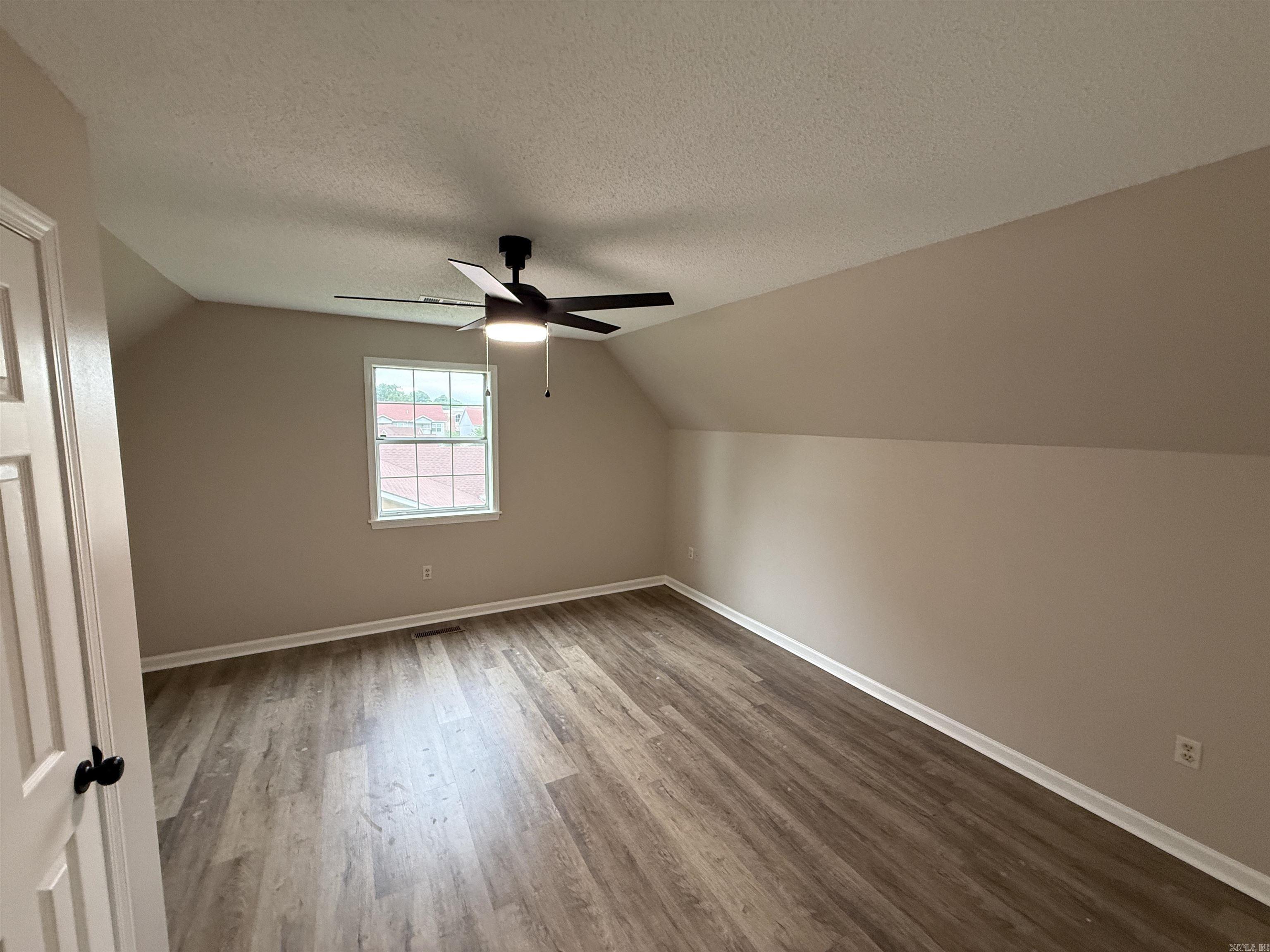 CHARLESTOWNE - Residential