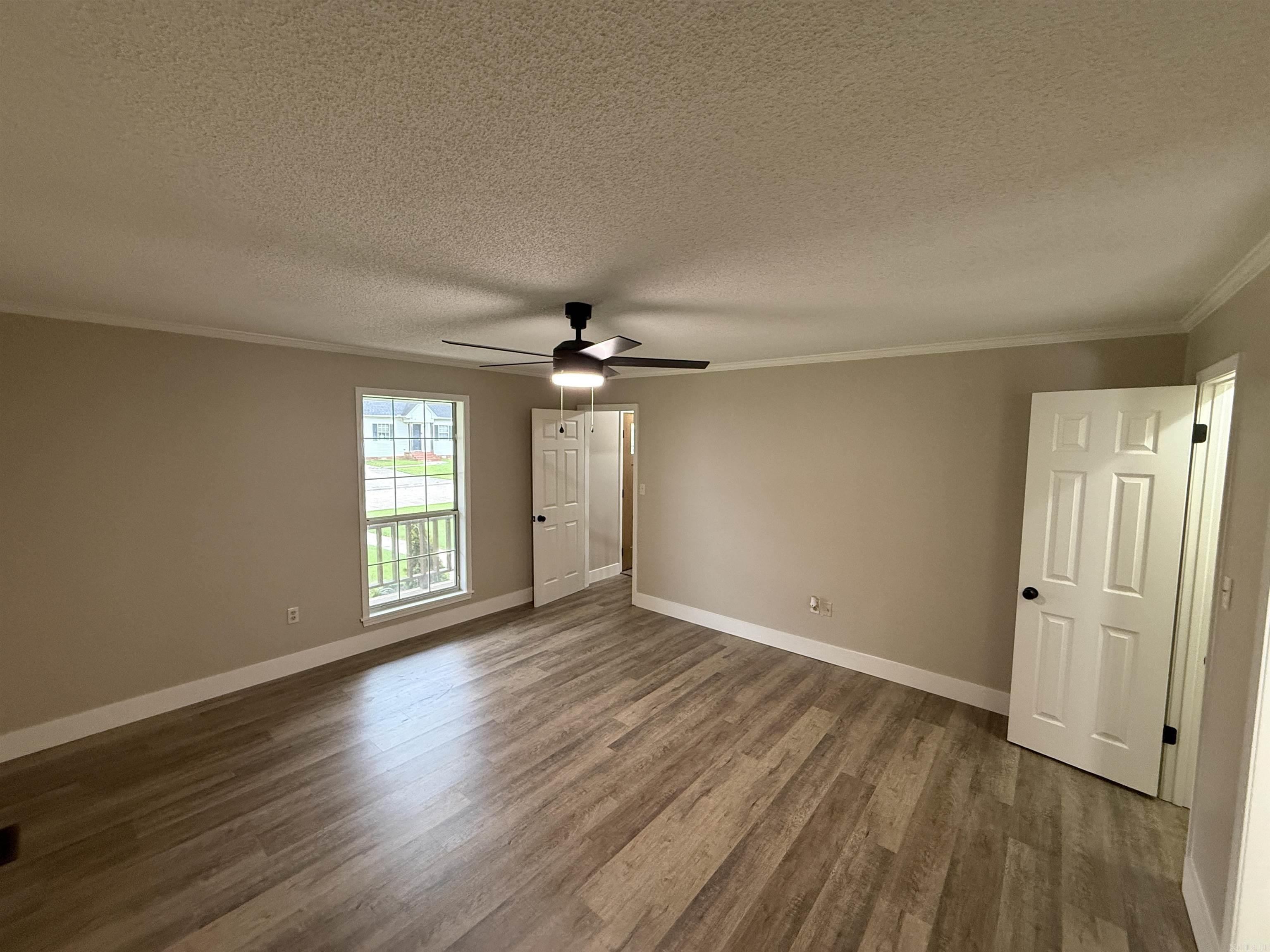 CHARLESTOWNE - Residential