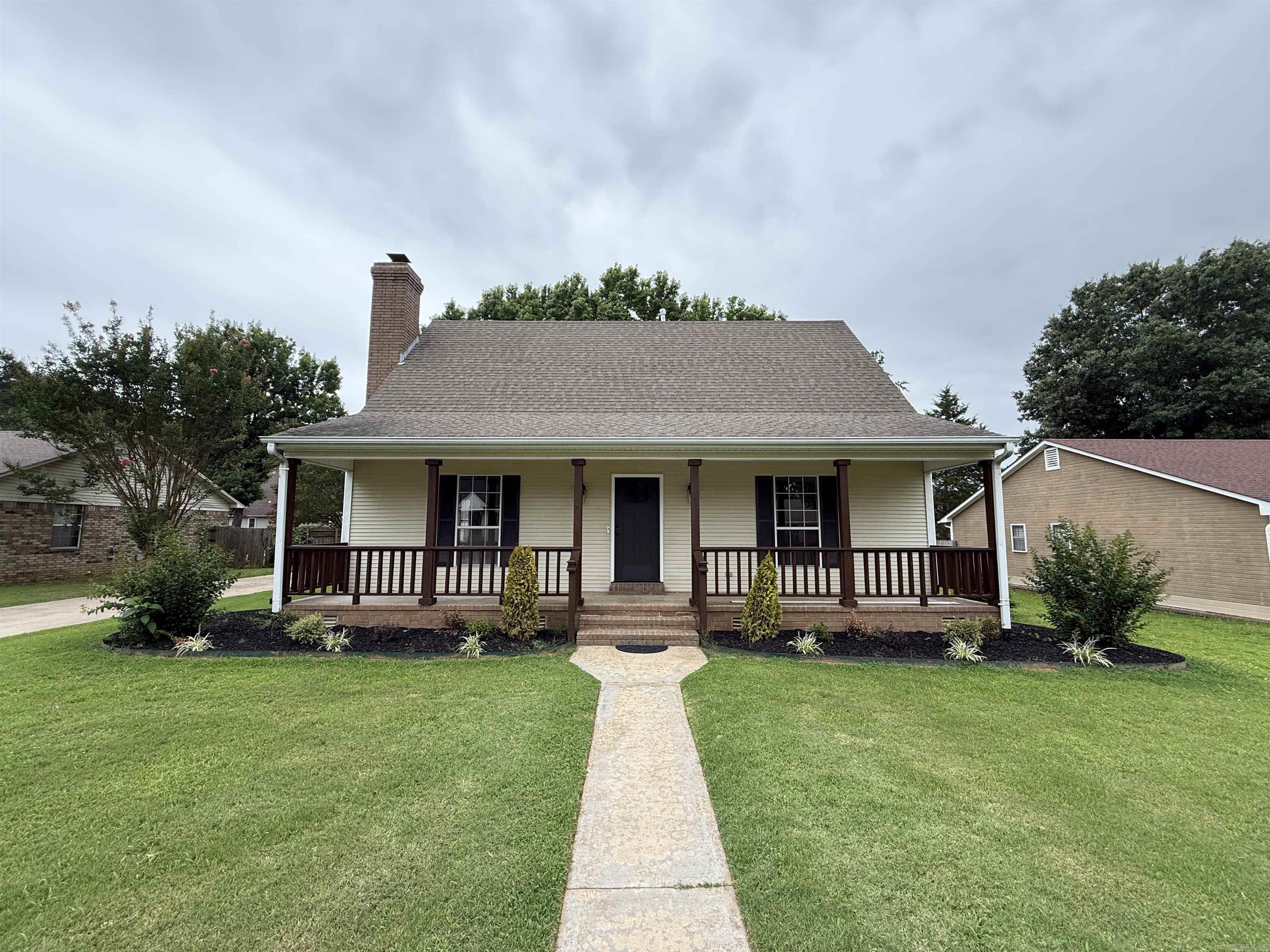 CHARLESTOWNE - Residential