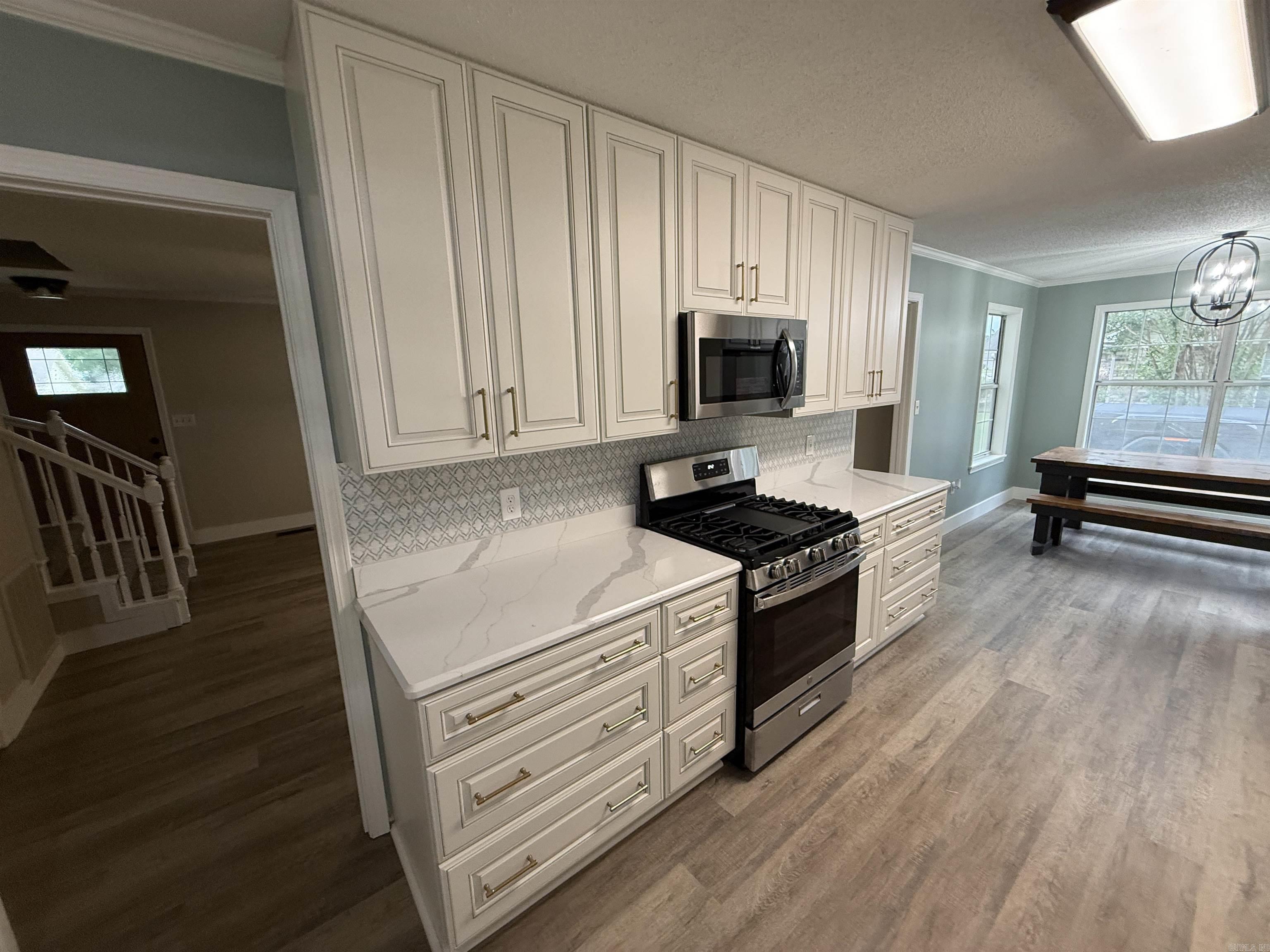 CHARLESTOWNE - Residential