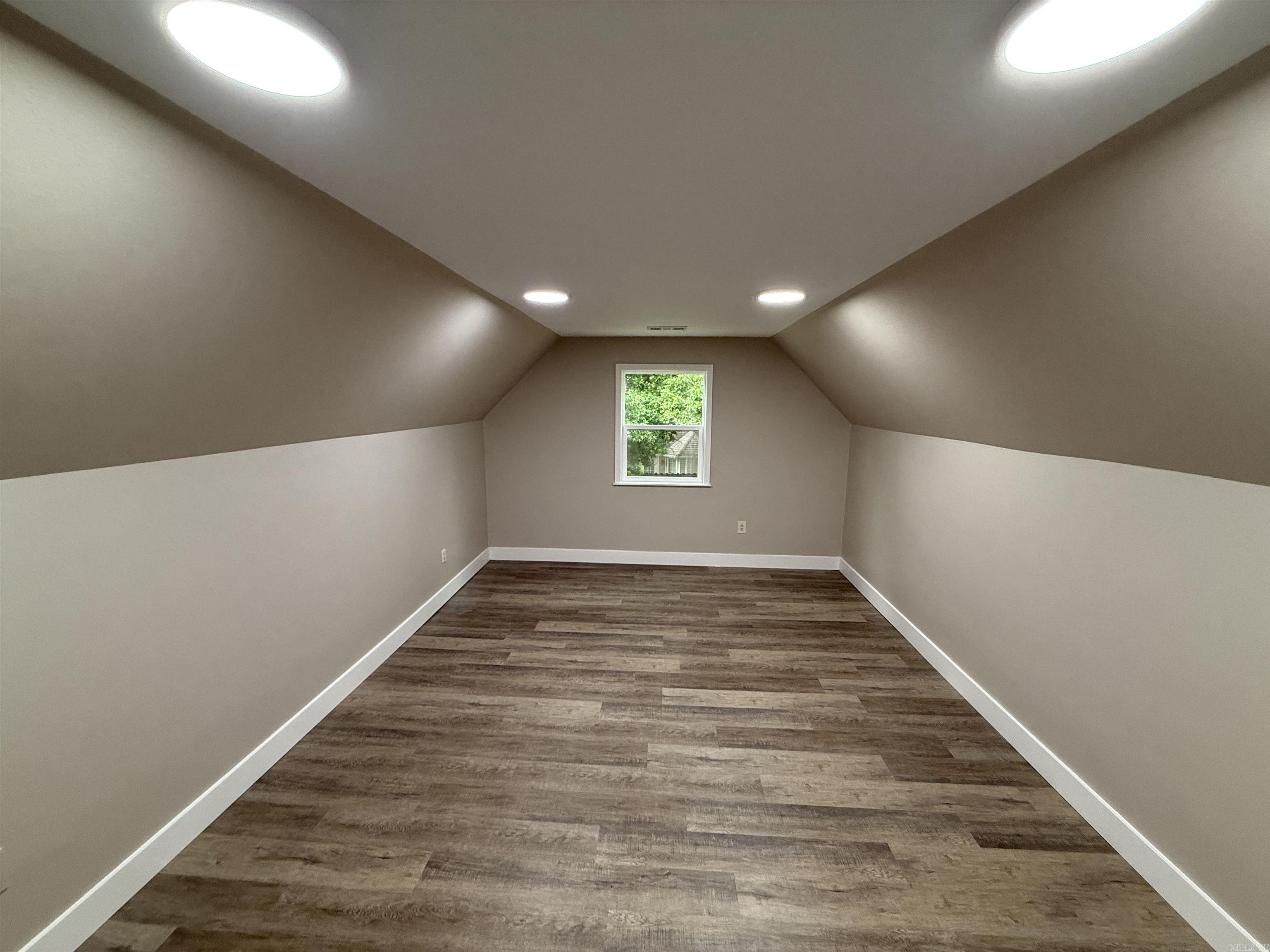 CHARLESTOWNE - Residential