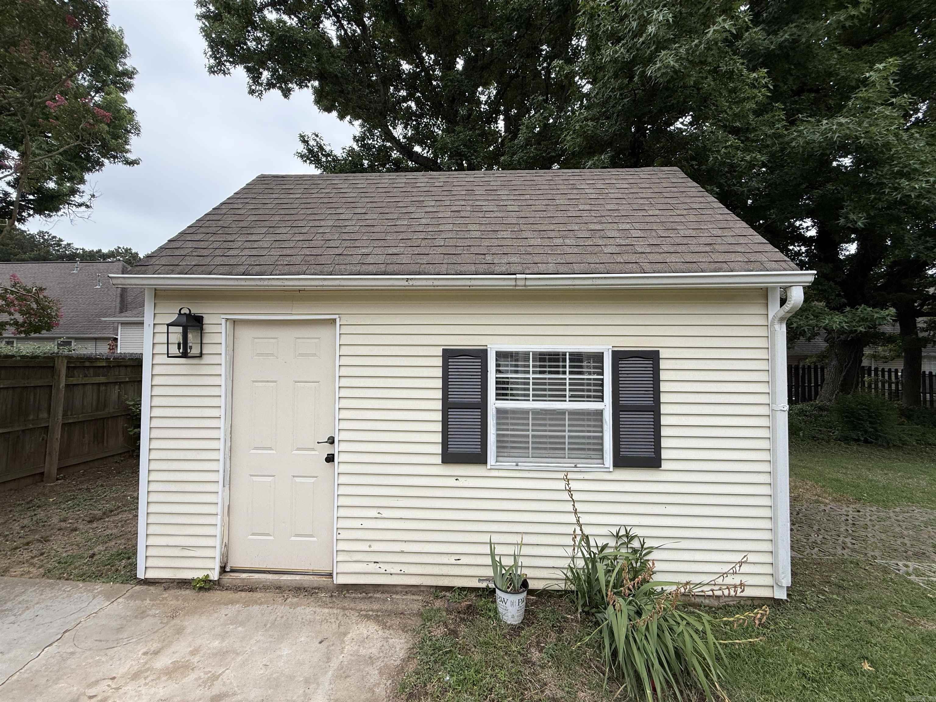 CHARLESTOWNE - Residential