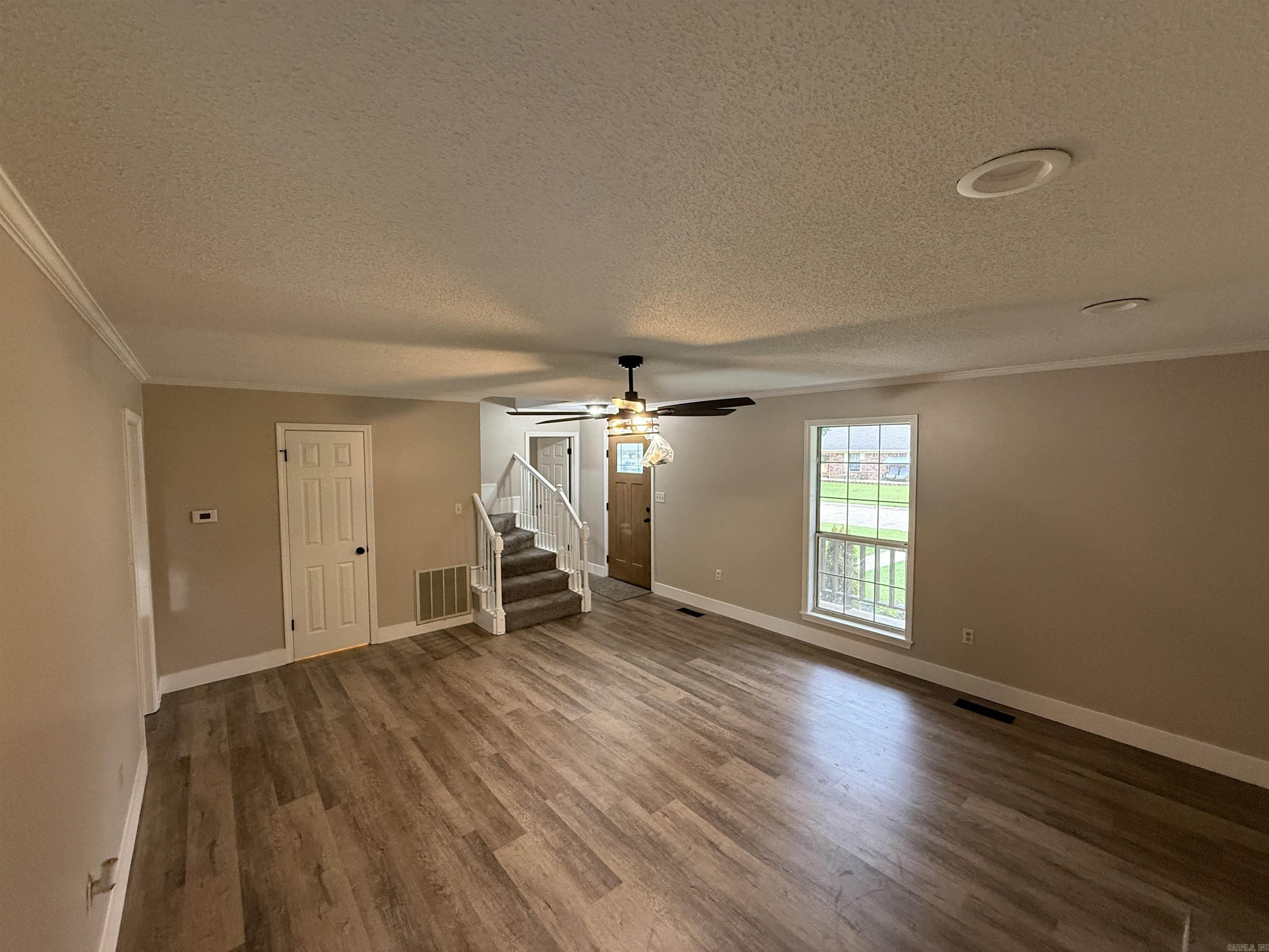 CHARLESTOWNE - Residential