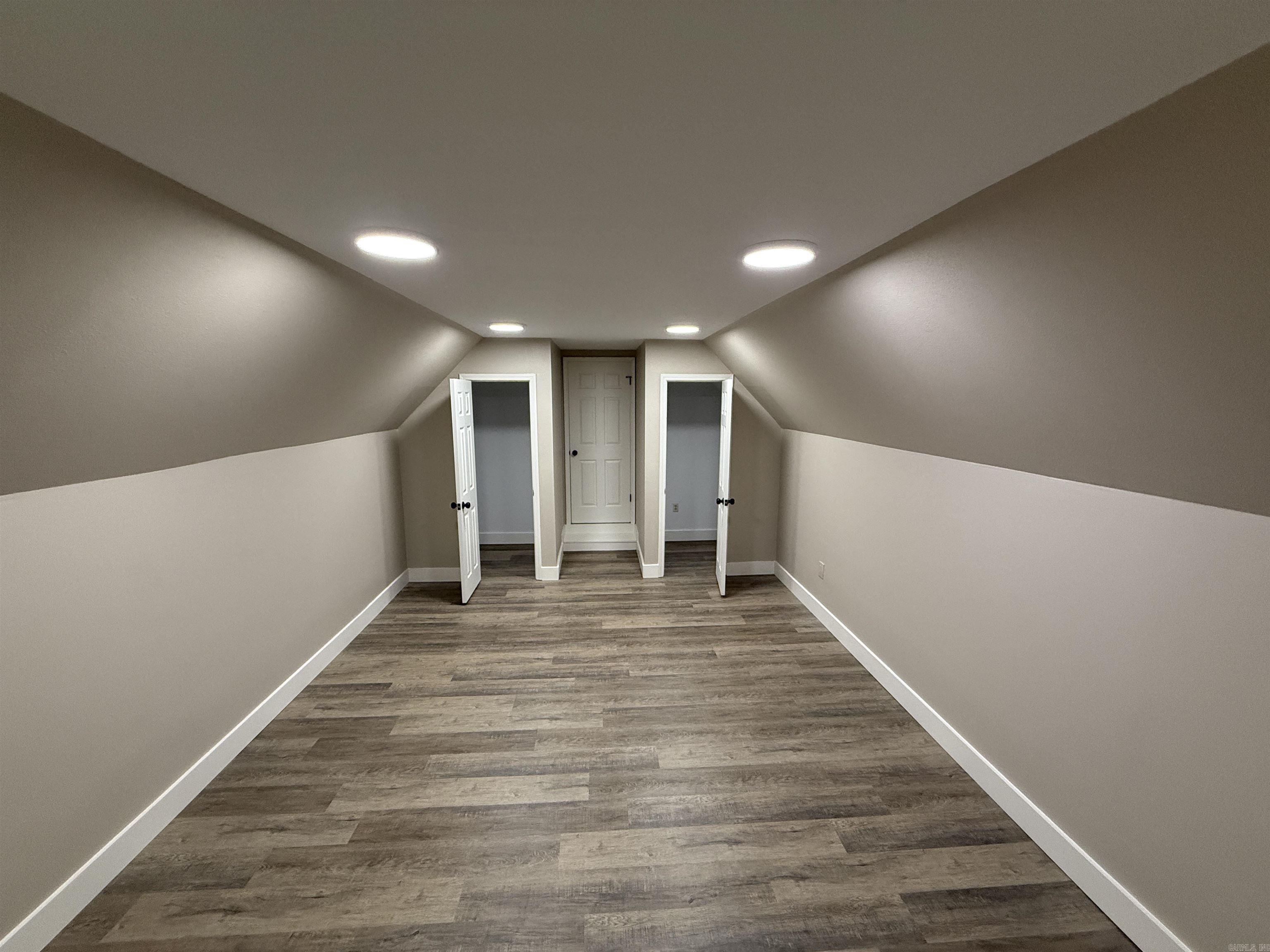 CHARLESTOWNE - Residential