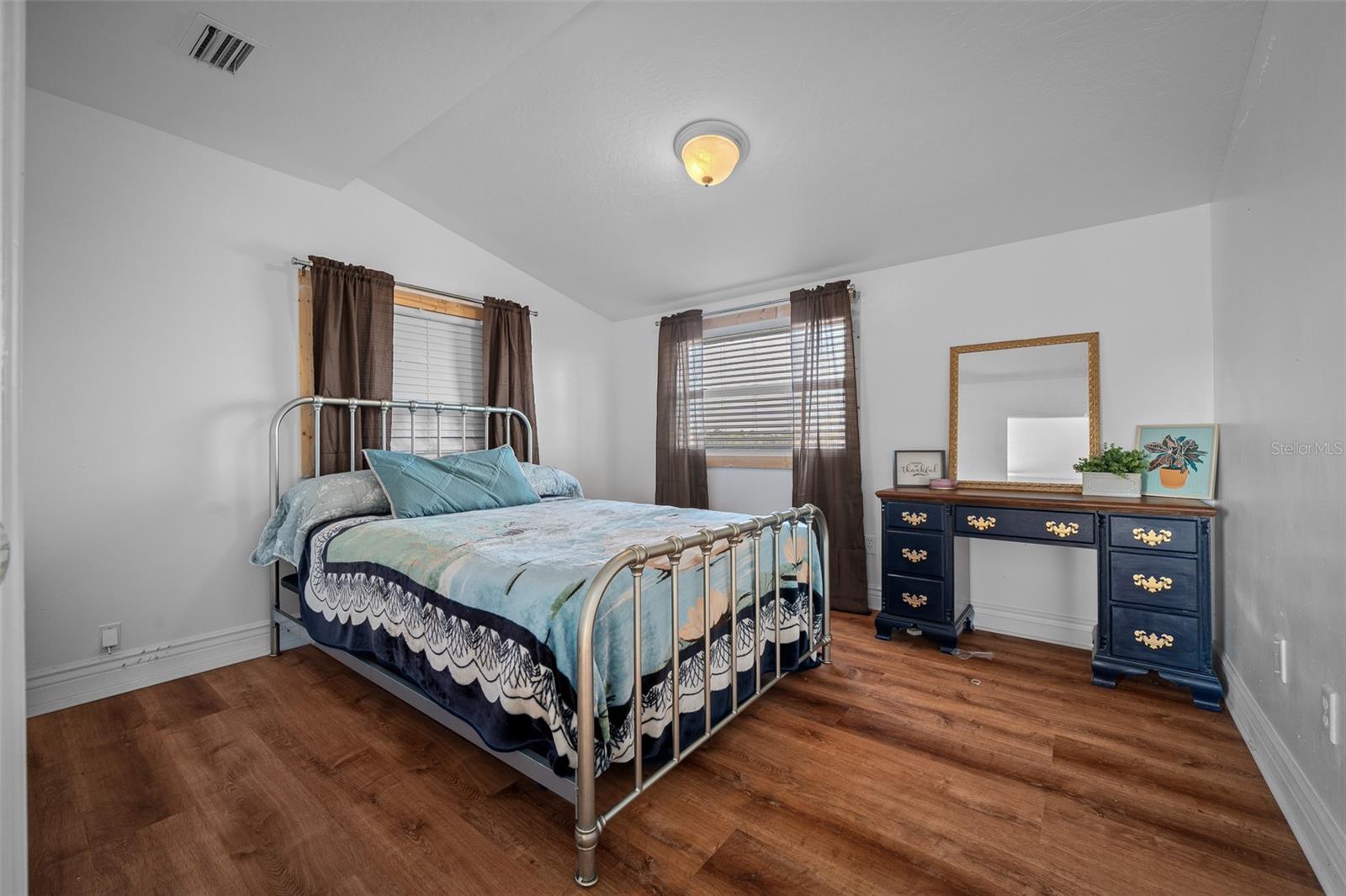 WILLISTON MILE - Residential
