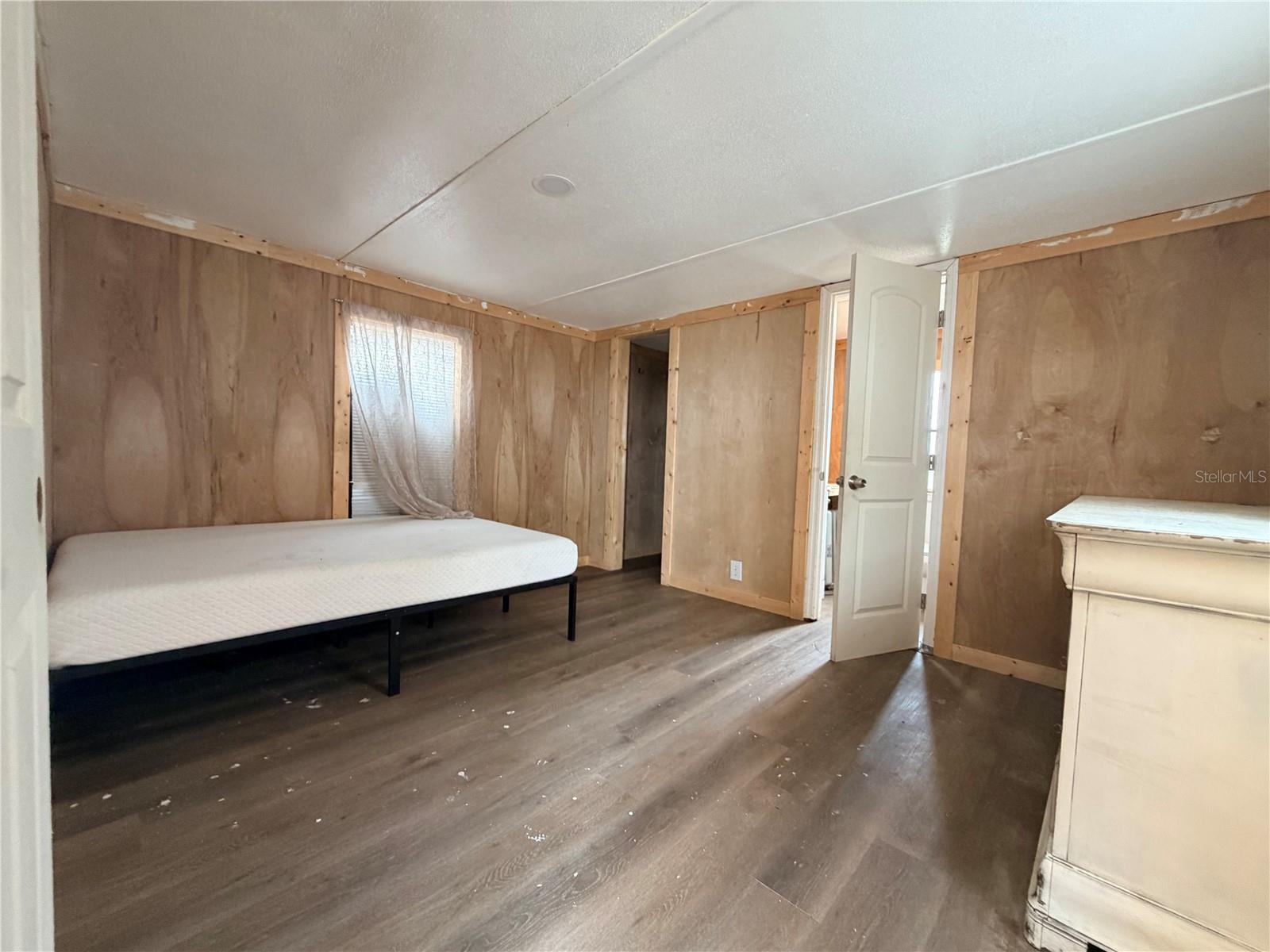 WILLISTON MILE - Residential