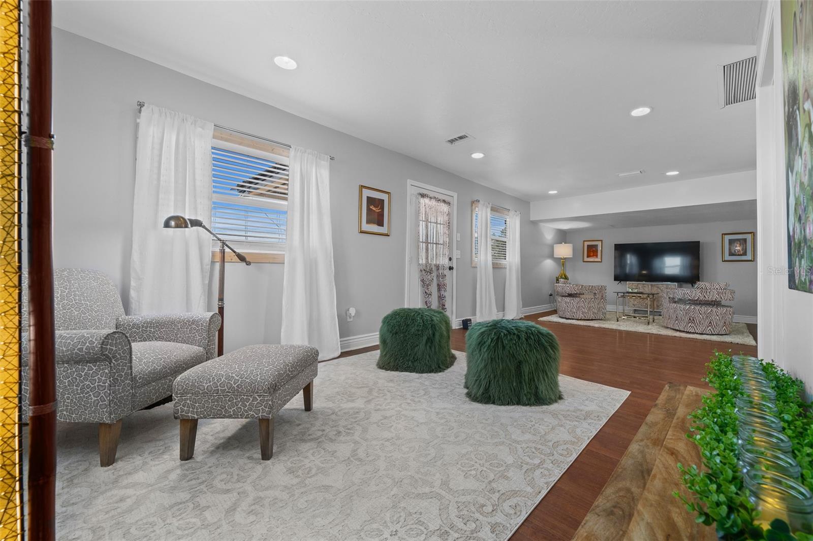 WILLISTON MILE - Residential