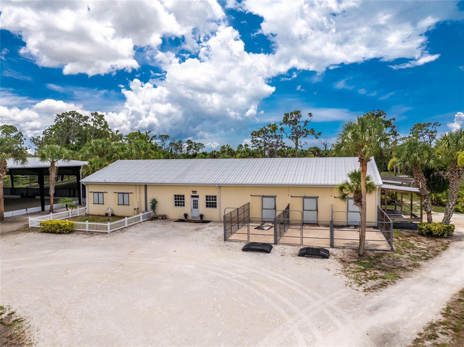 ENGLEWOOD FARM ACRES SUB - Residential