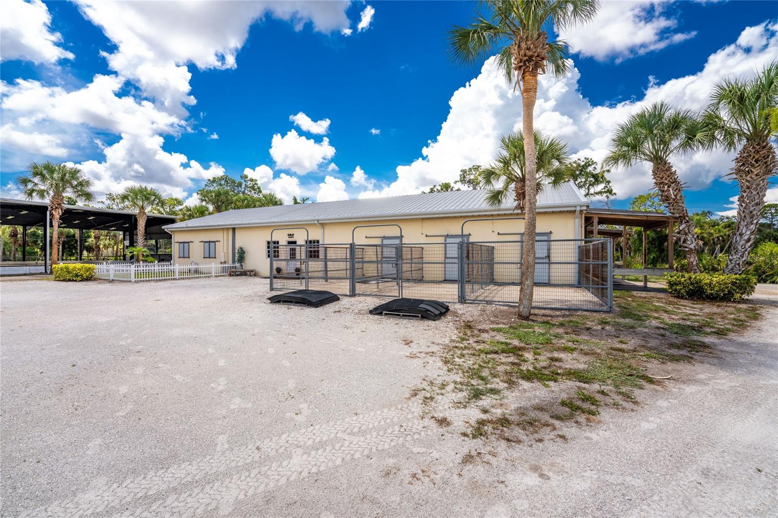 ENGLEWOOD FARM ACRES SUB - Residential