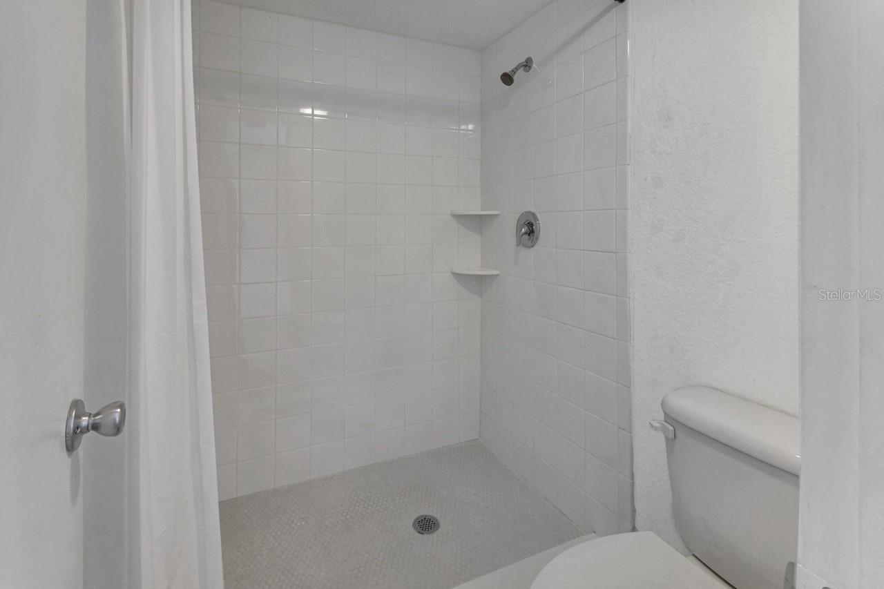 FOUR SEASONS DELAND PH 01-02 - Residential