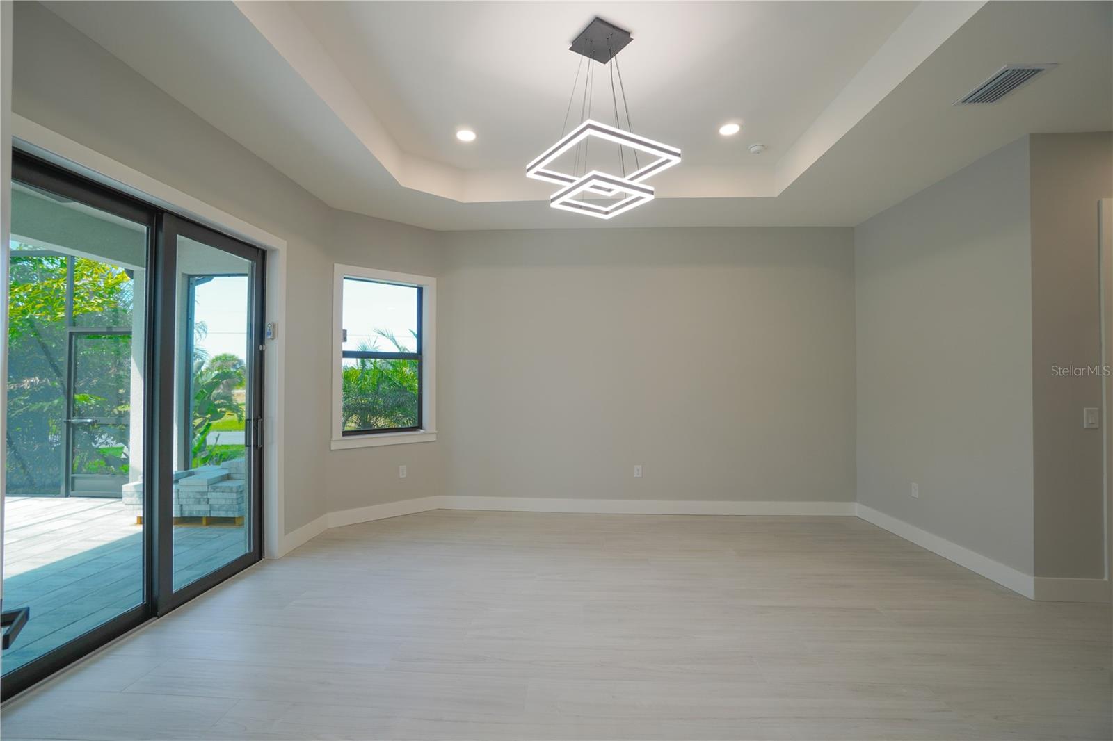 ROTONDA WEST WHITE MARSH - Residential