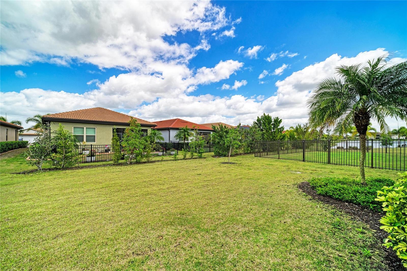 TOSCANA ISLES - Residential