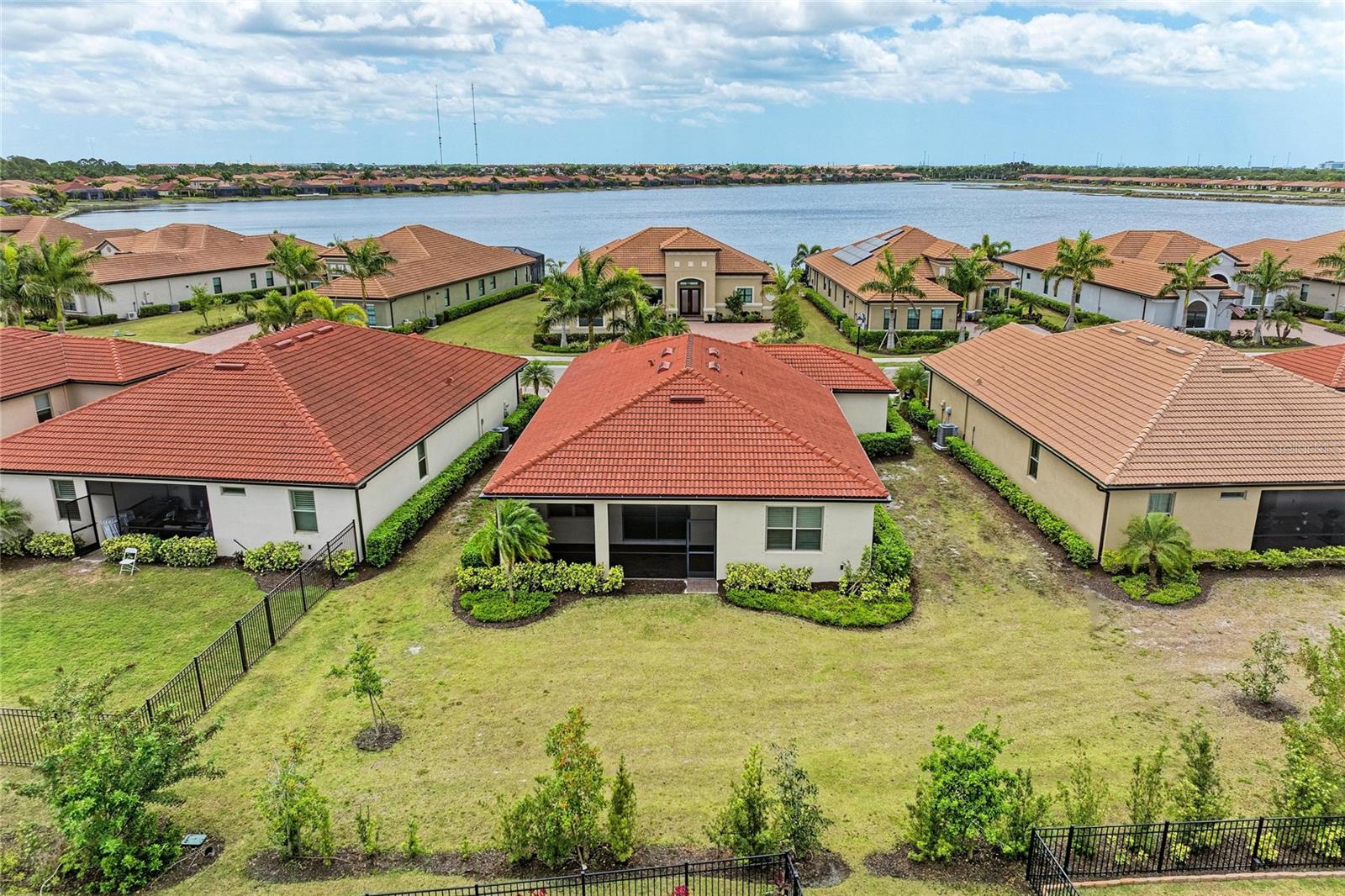 TOSCANA ISLES - Residential