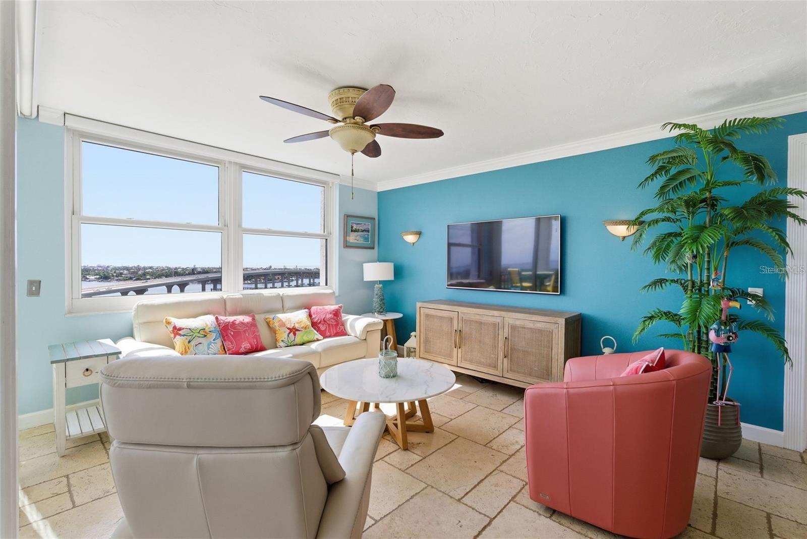 CASA DEL MAR CONDO IV - Residential