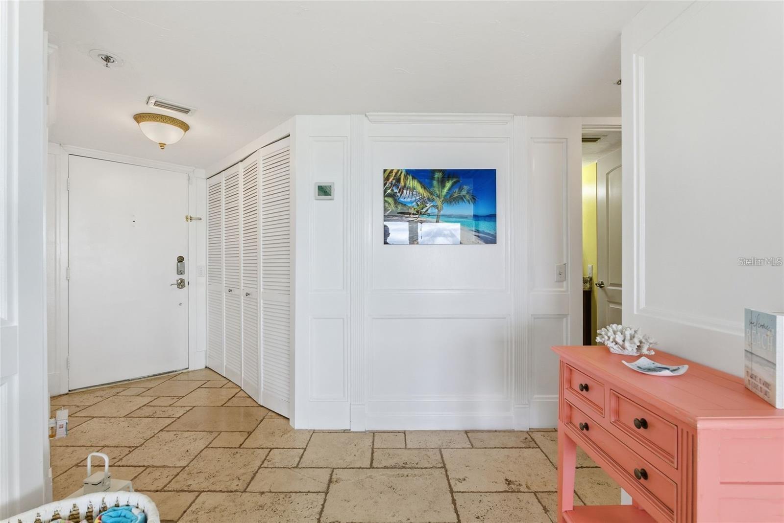 CASA DEL MAR CONDO IV - Residential