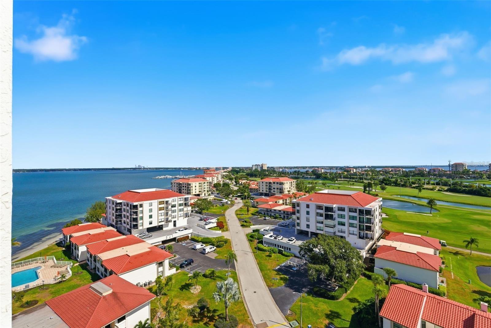 CASA DEL MAR CONDO IV - Residential